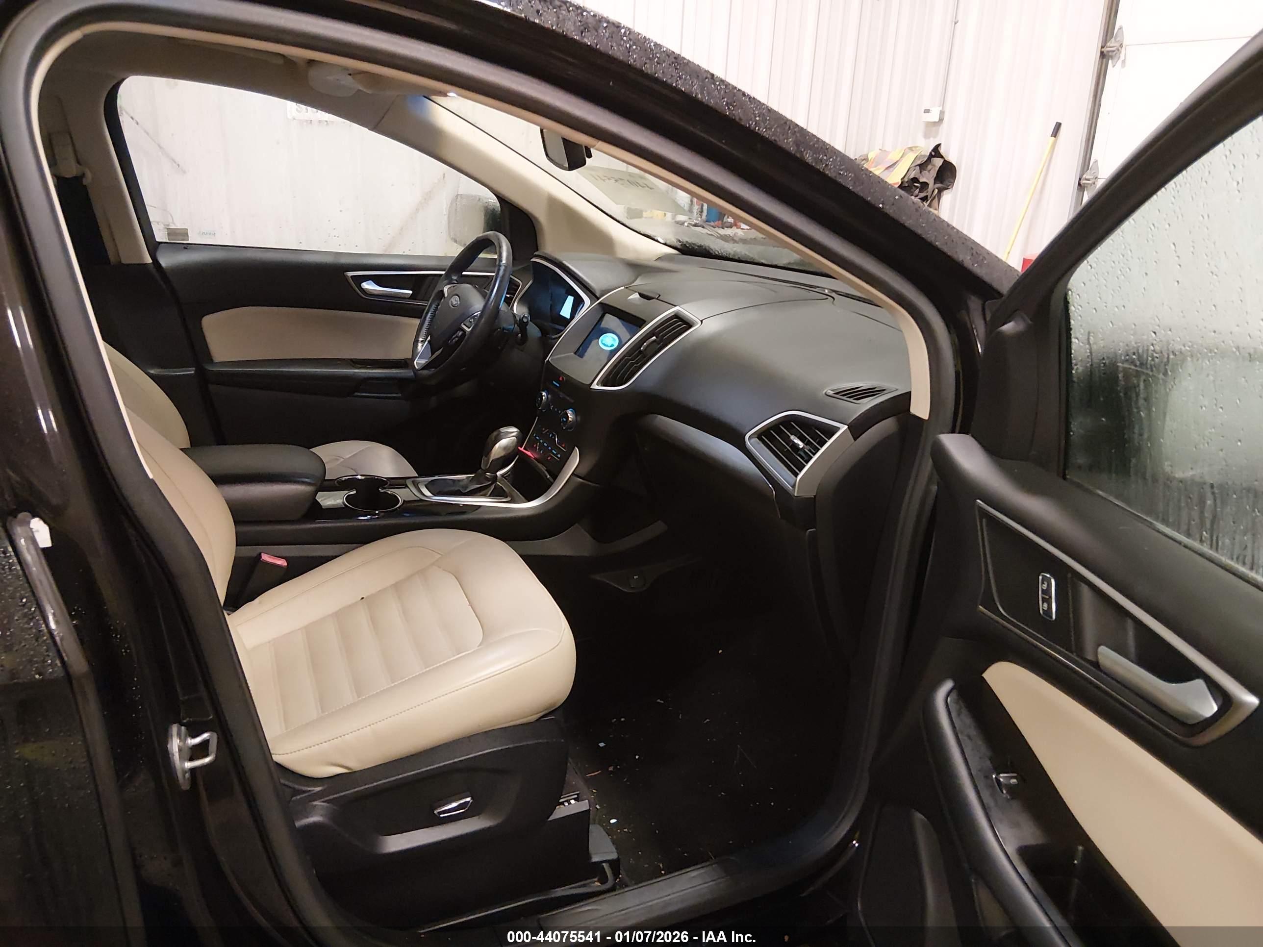 FORD EDGE image 5