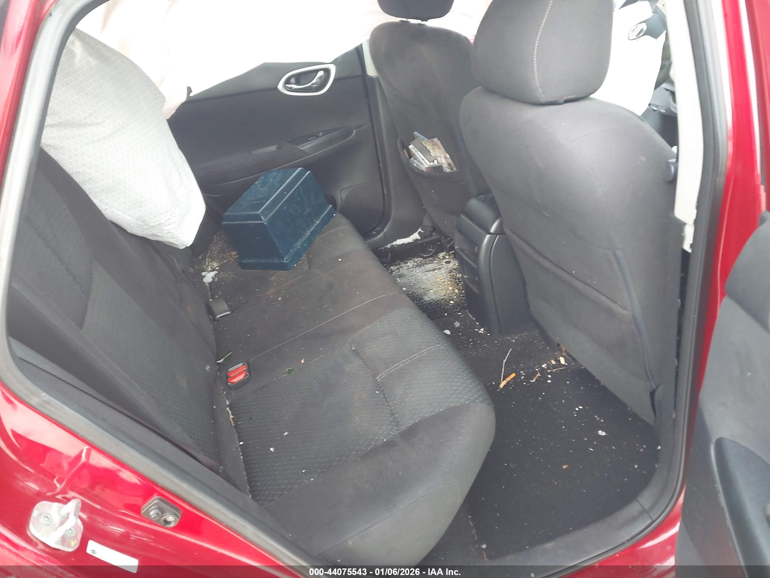 NISSAN SENTRA image 8