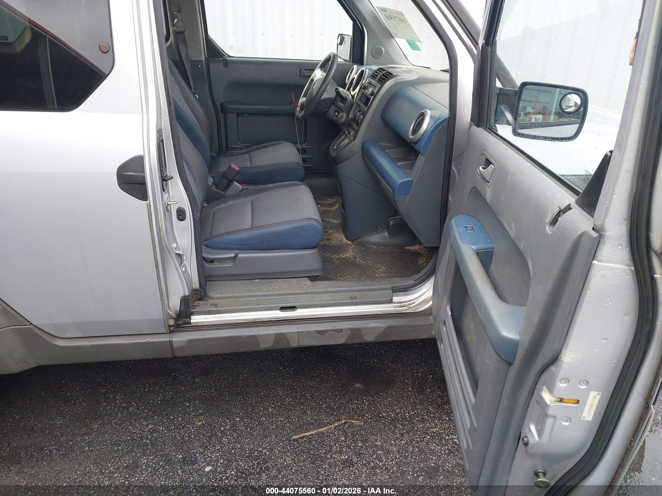 HONDA ELEMENT image 5