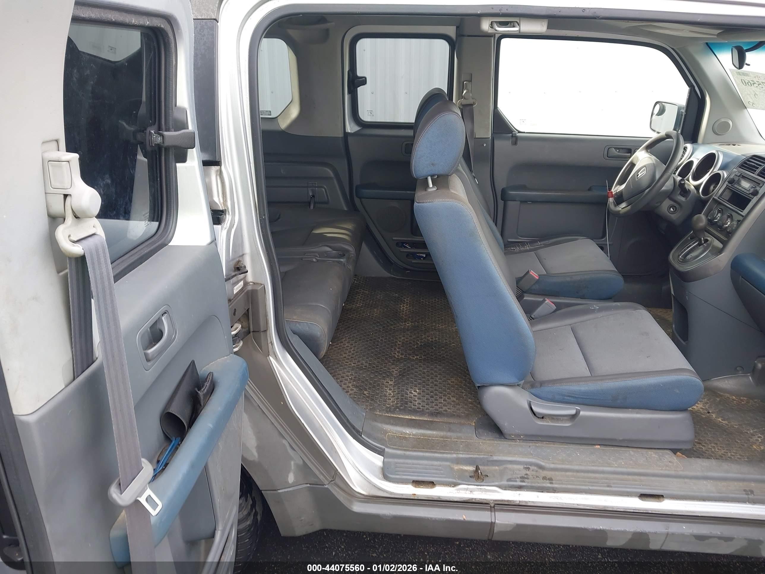 HONDA ELEMENT image 8