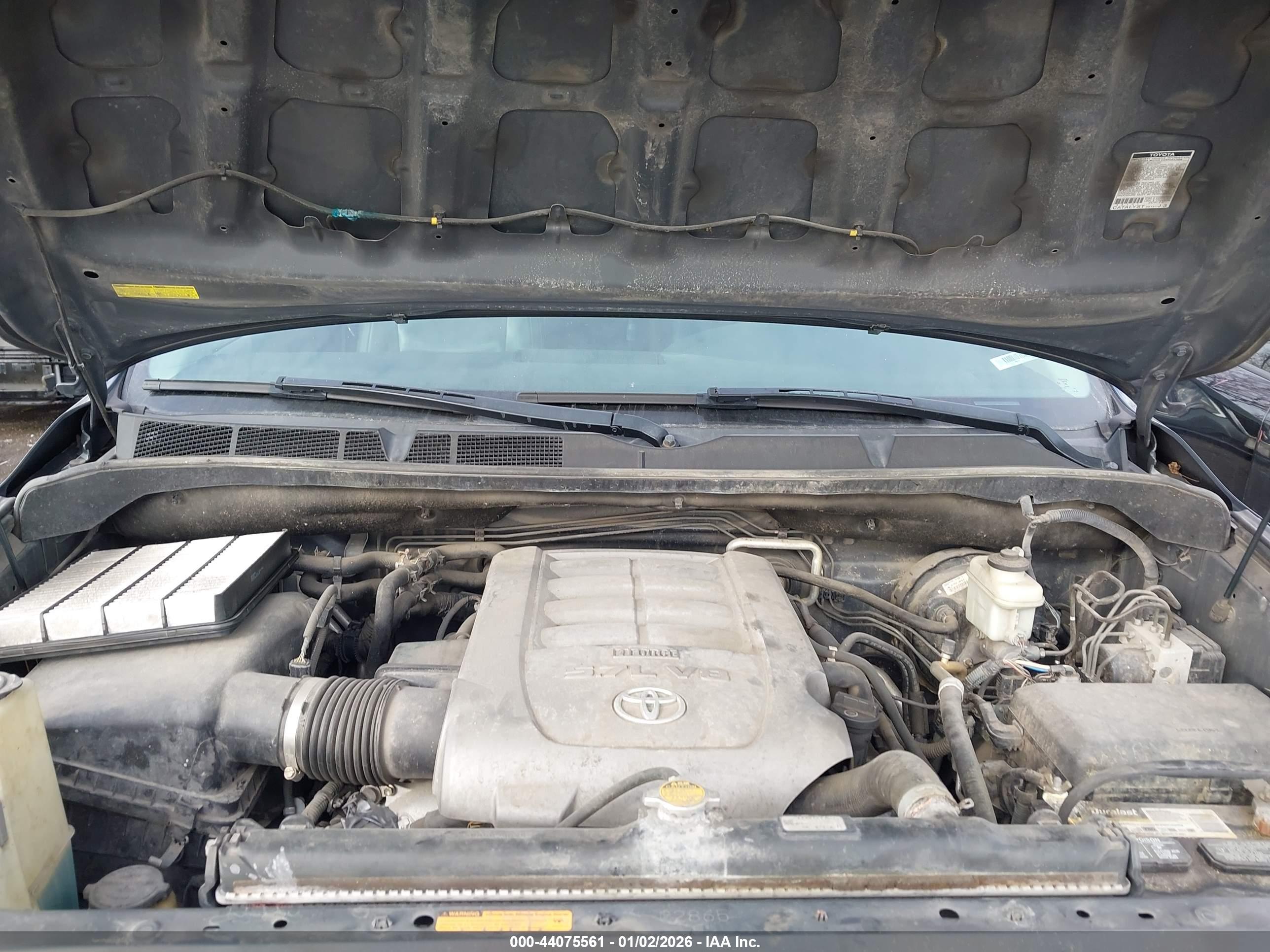 TOYOTA SEQUOIA image 10