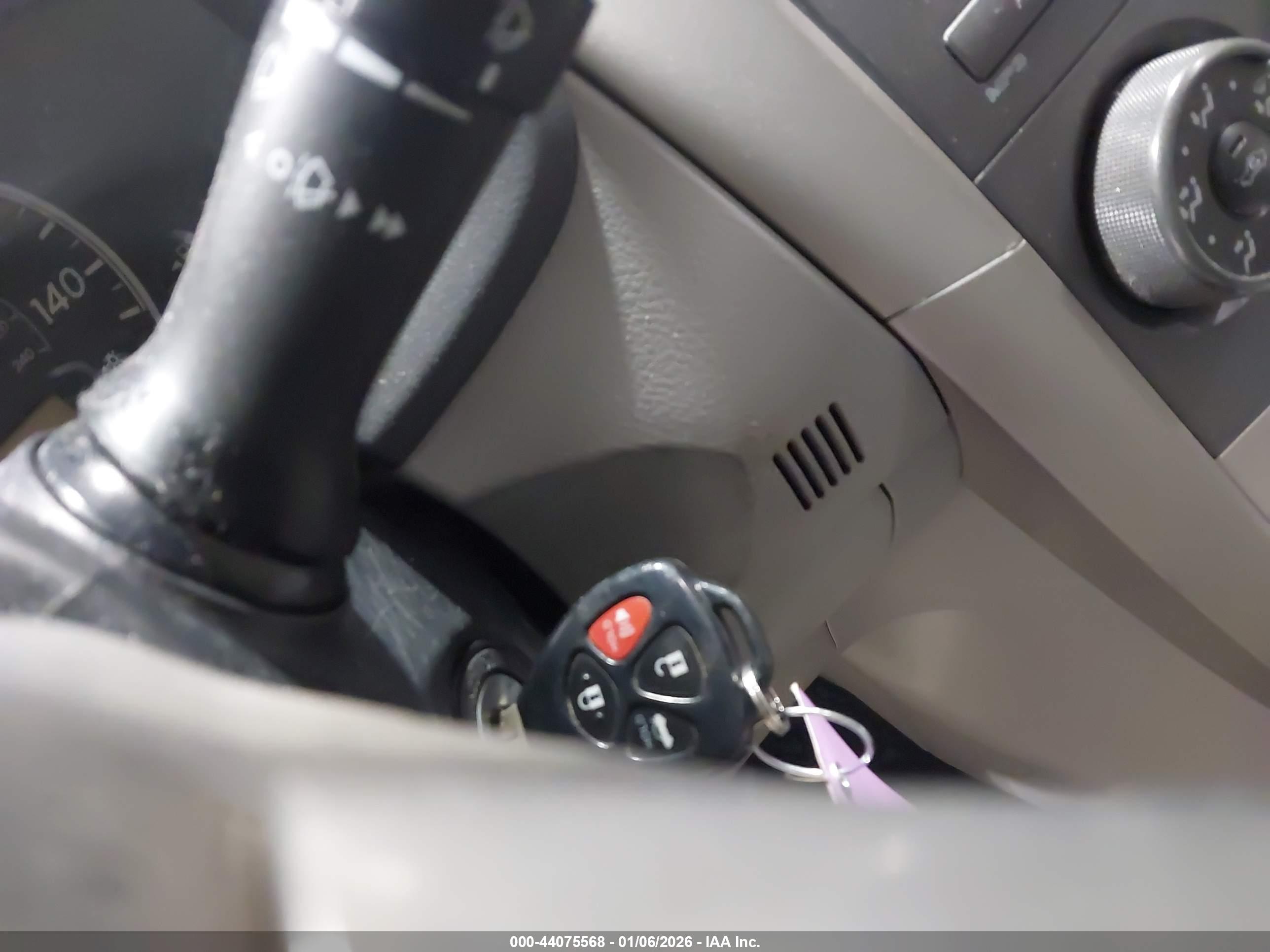 TOYOTA COROLLA image 11
