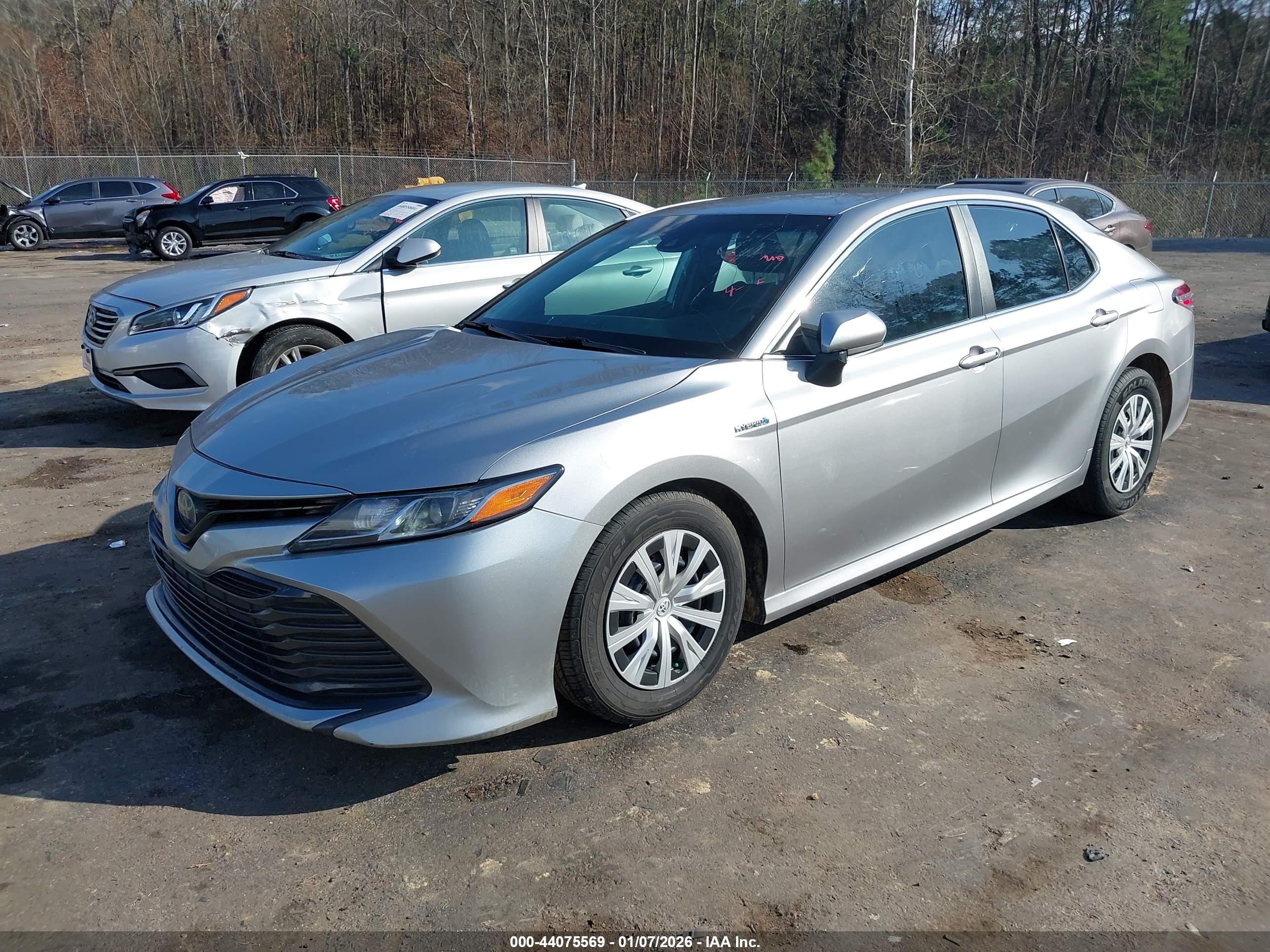 TOYOTA CAMRY image 2