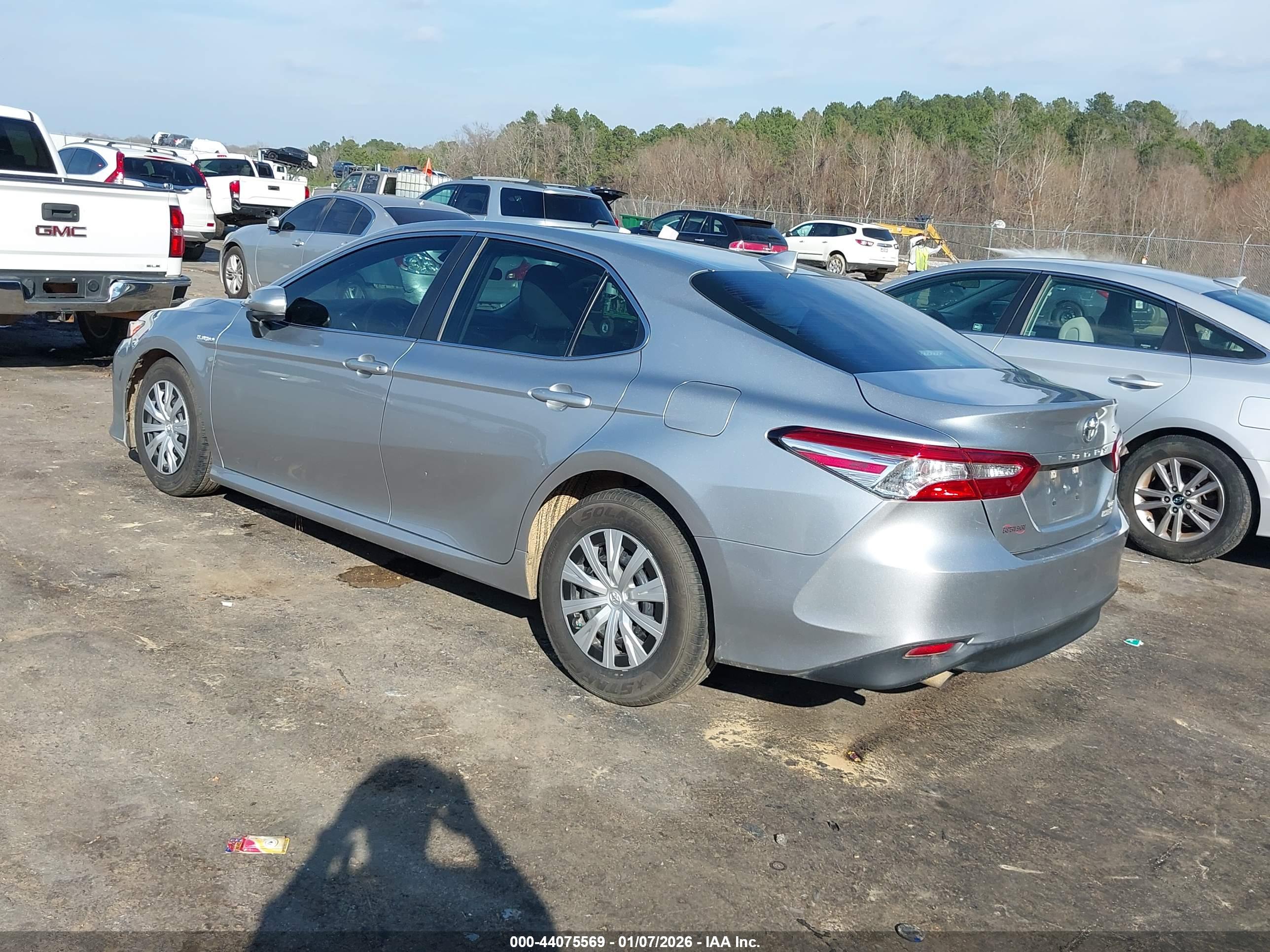 TOYOTA CAMRY image 3