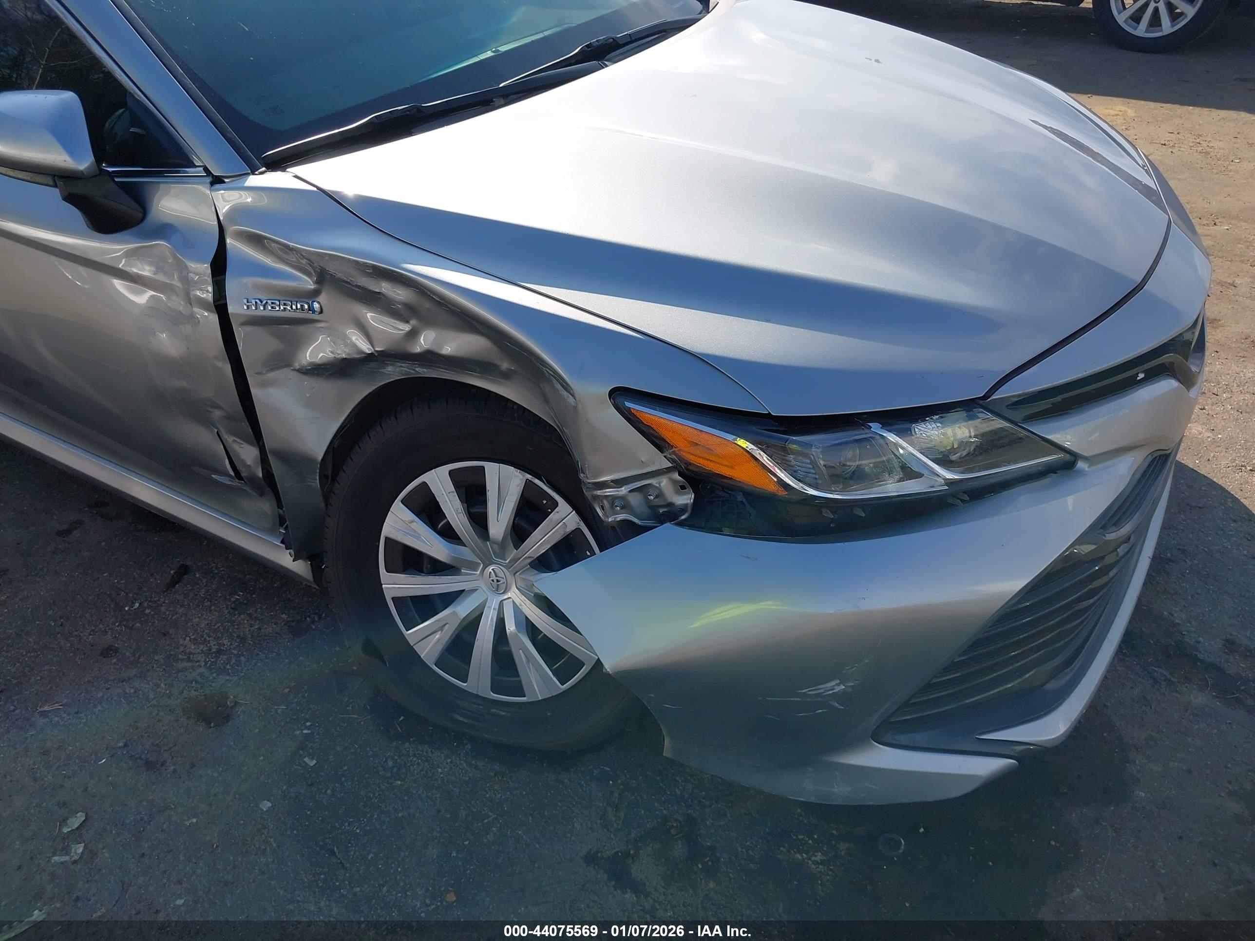 TOYOTA CAMRY image 6
