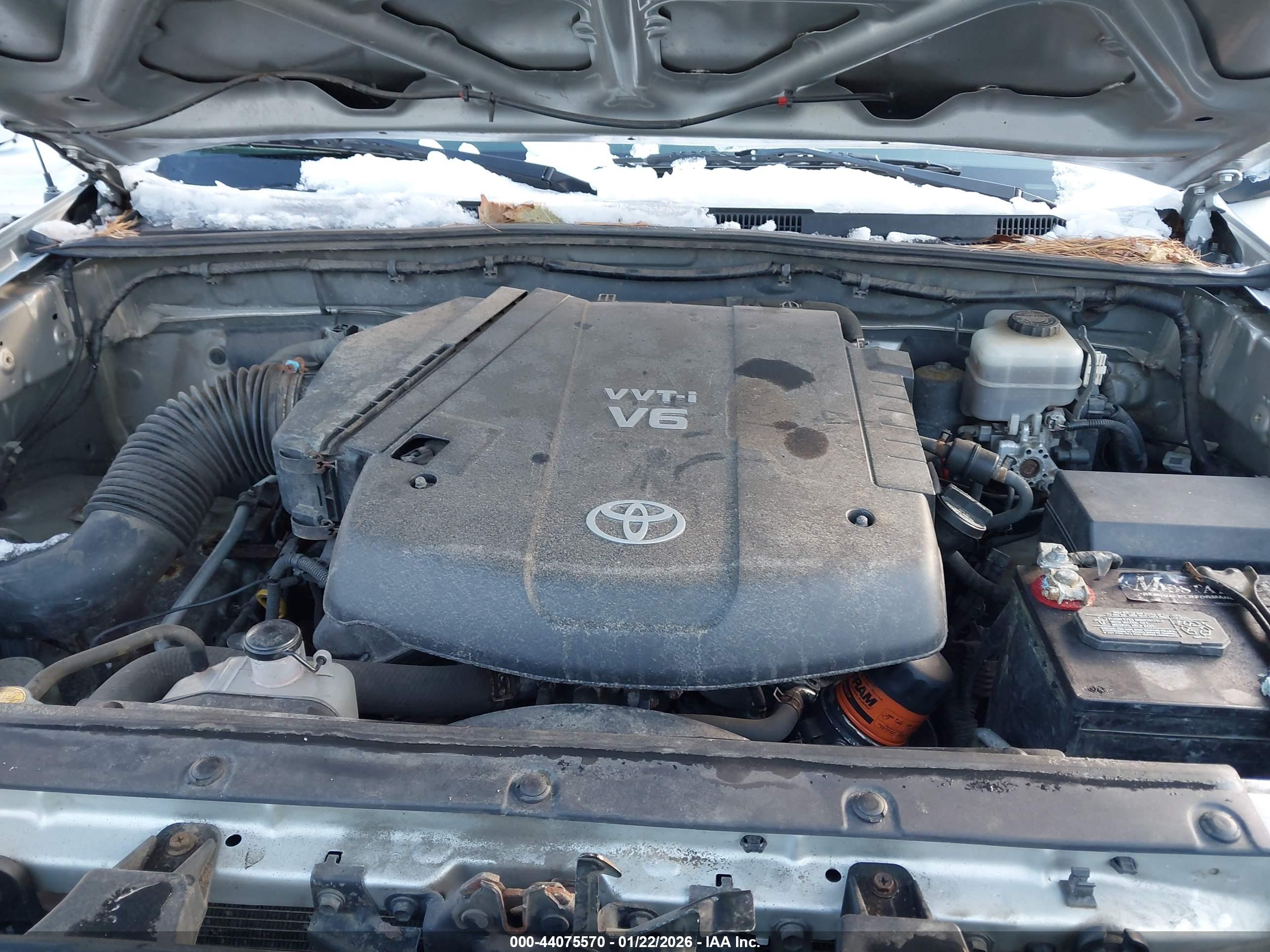 TOYOTA TACOMA image 10