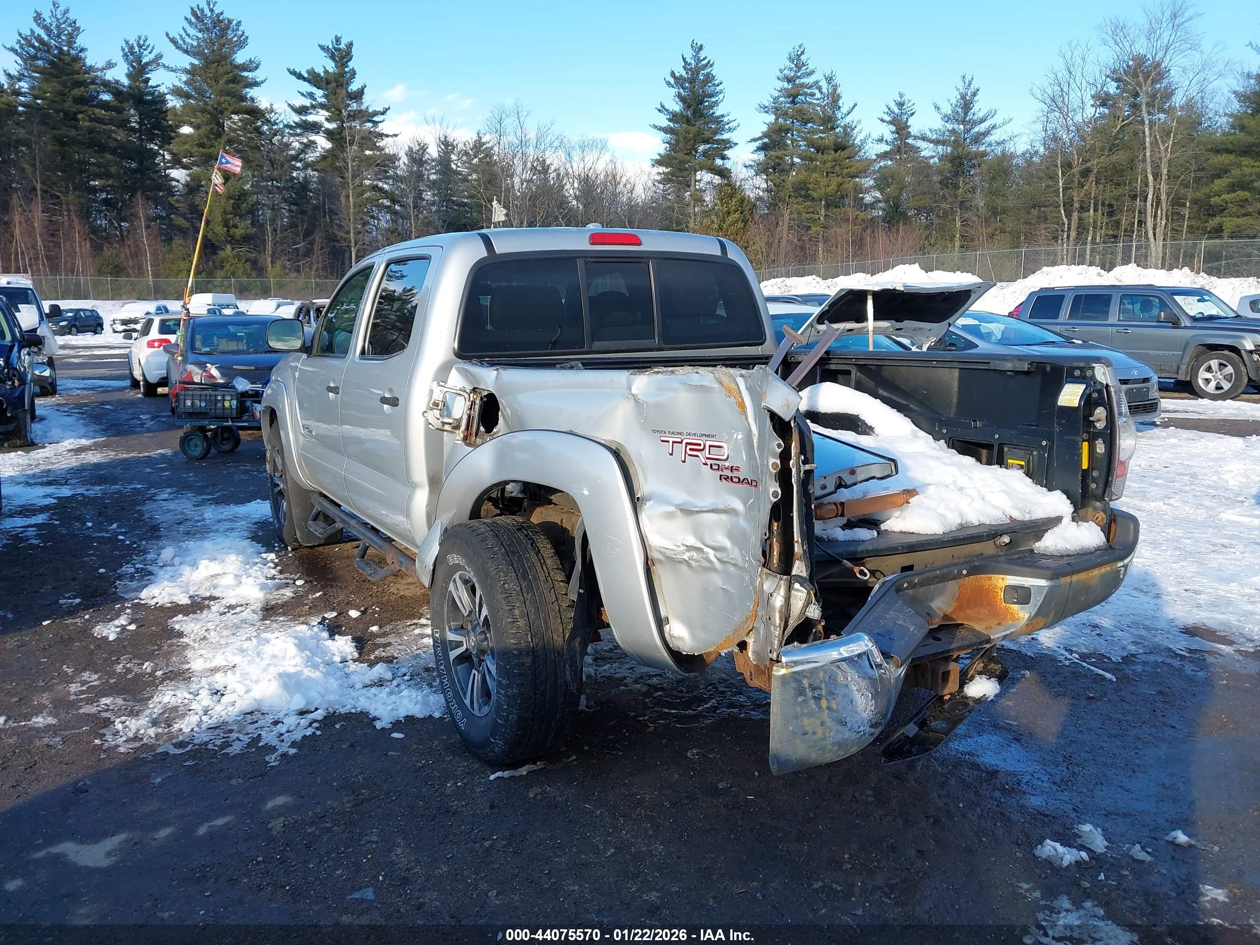 TOYOTA TACOMA image 3