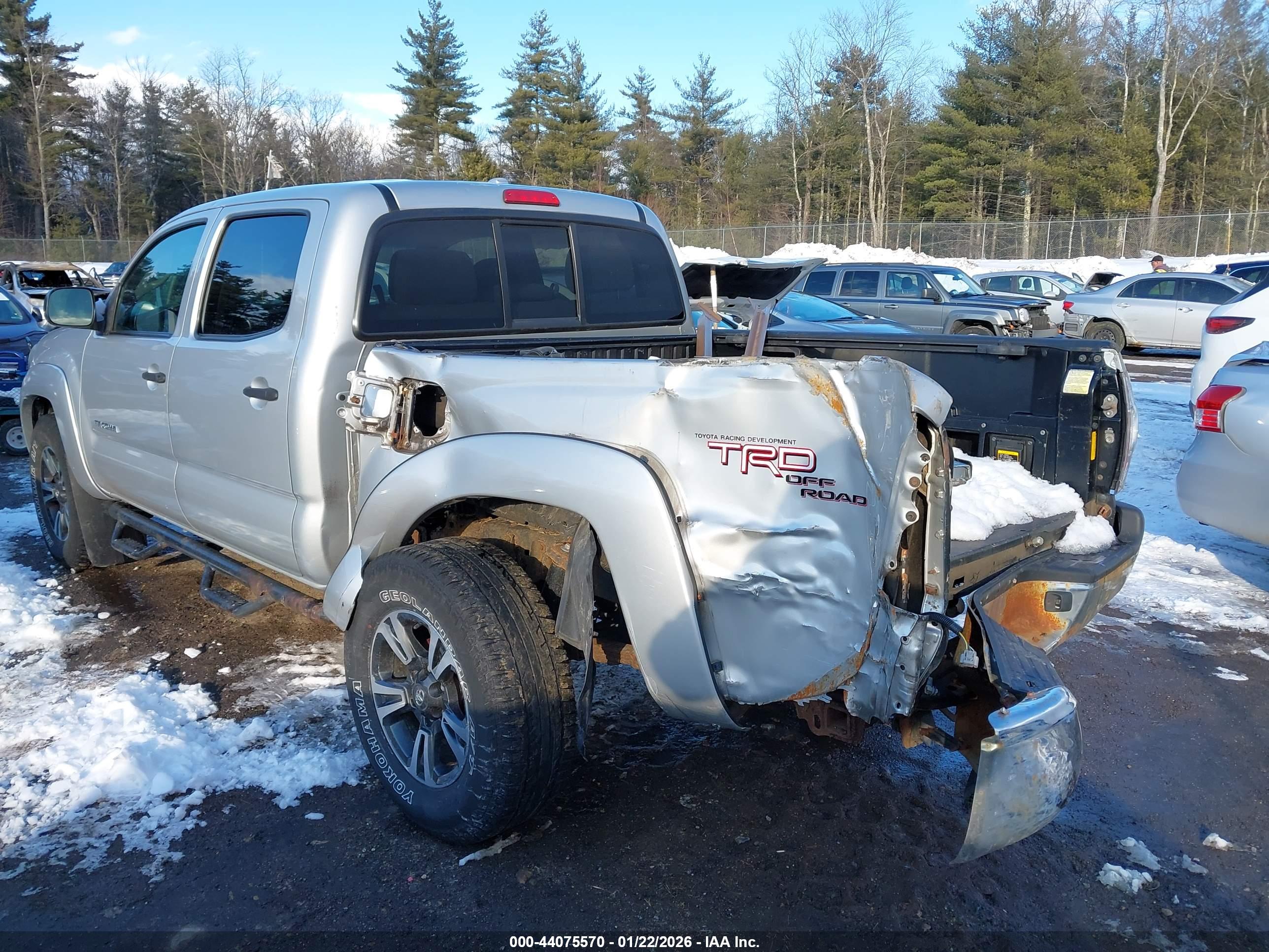 TOYOTA TACOMA image 6
