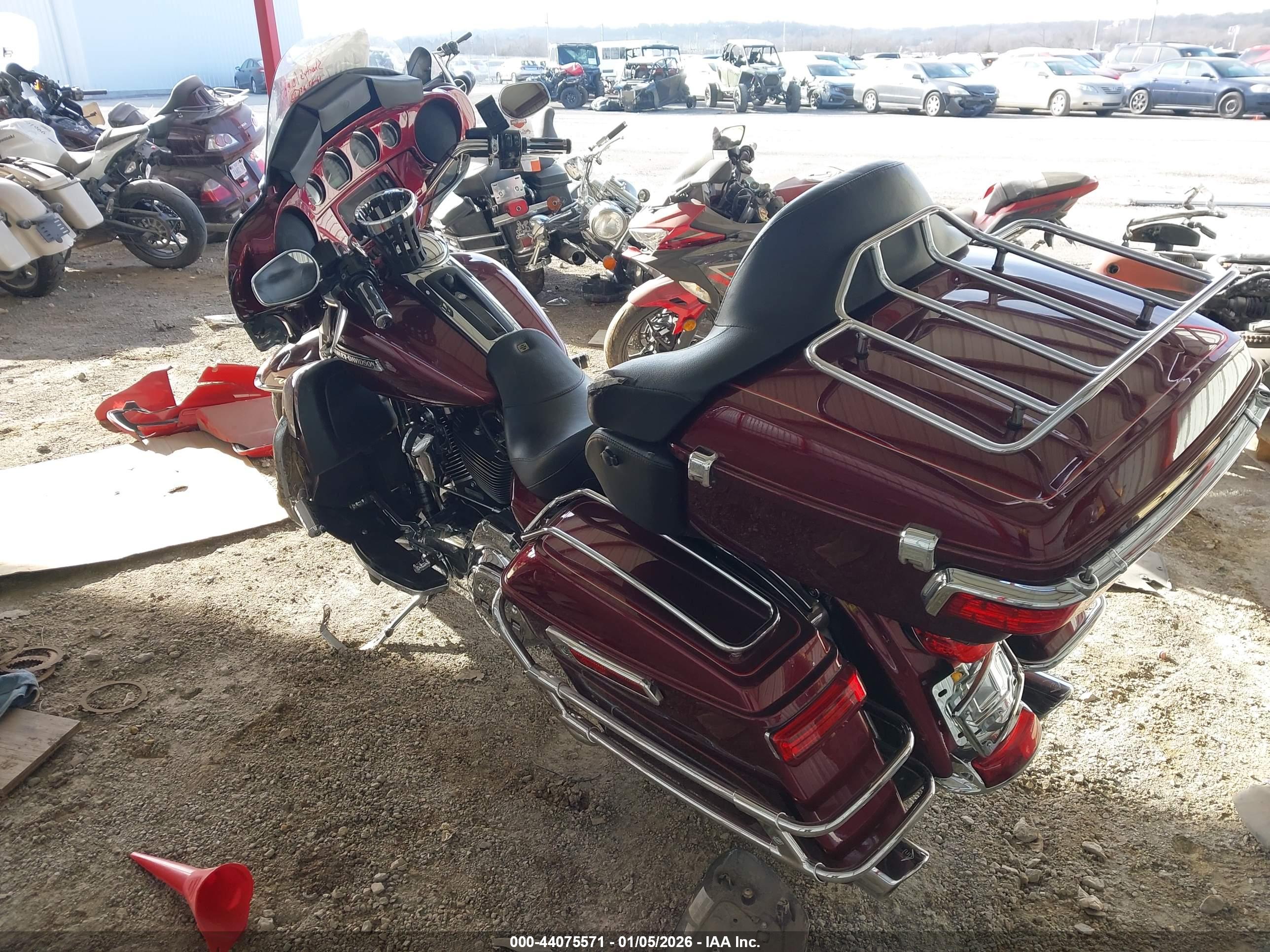 HARLEY-DAVIDSON FLHTCUL image 3
