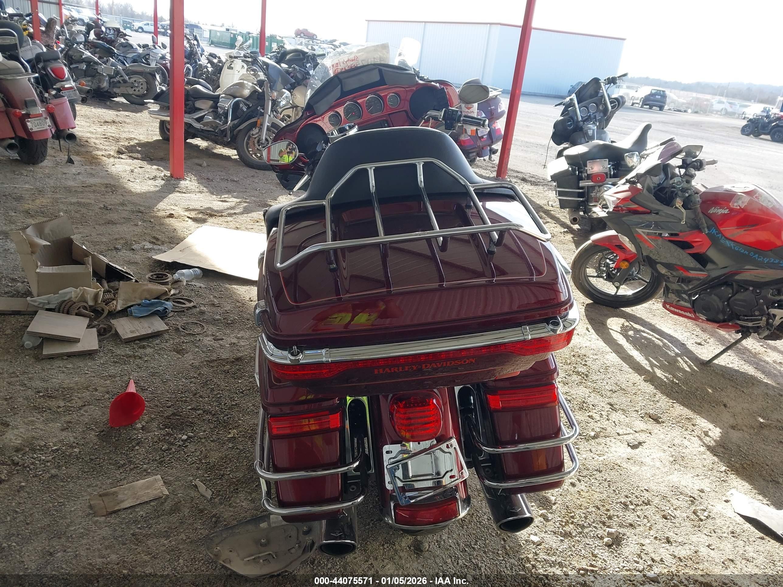 HARLEY-DAVIDSON FLHTCUL image 6