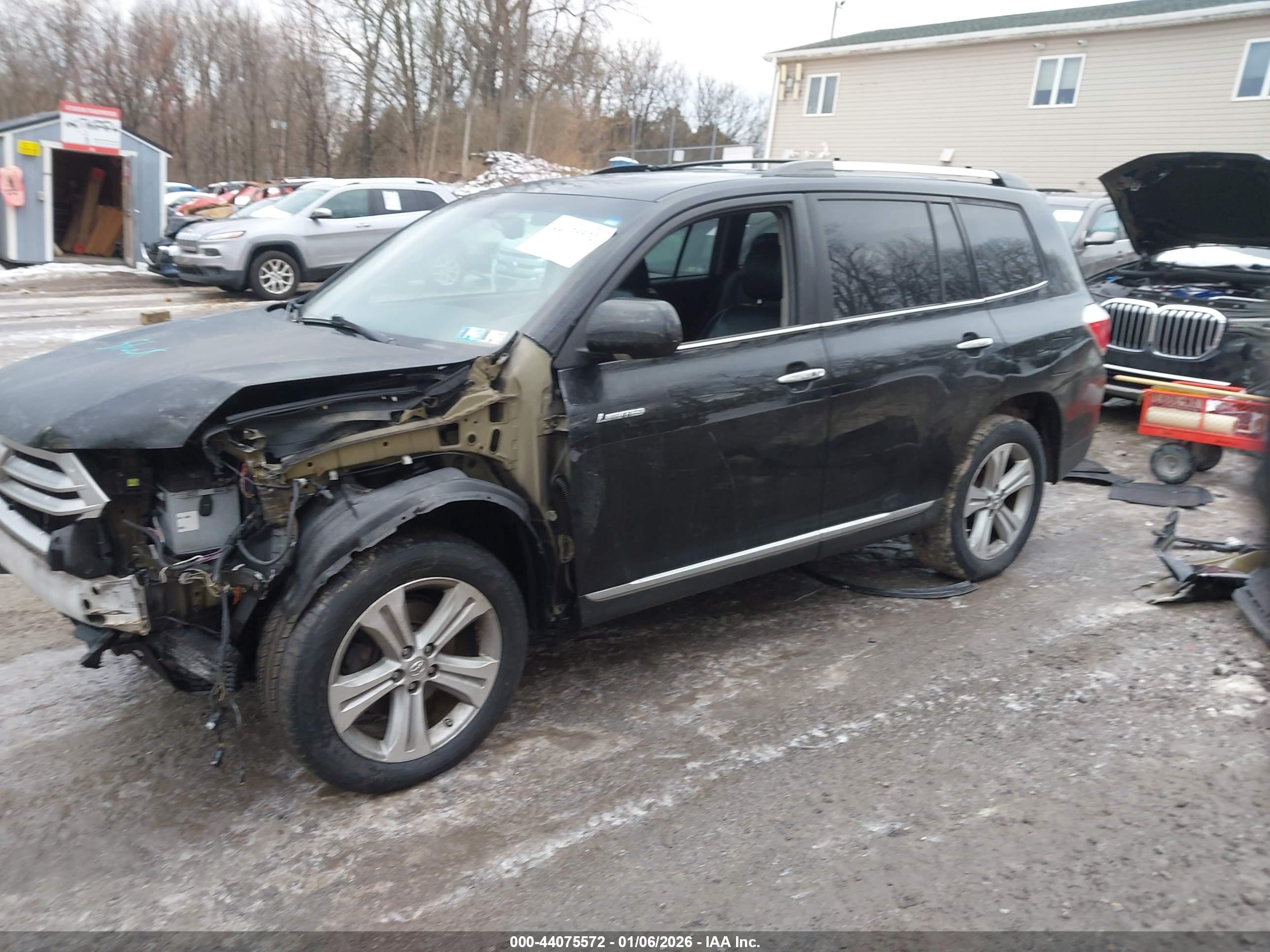 TOYOTA HIGHLANDER image 2