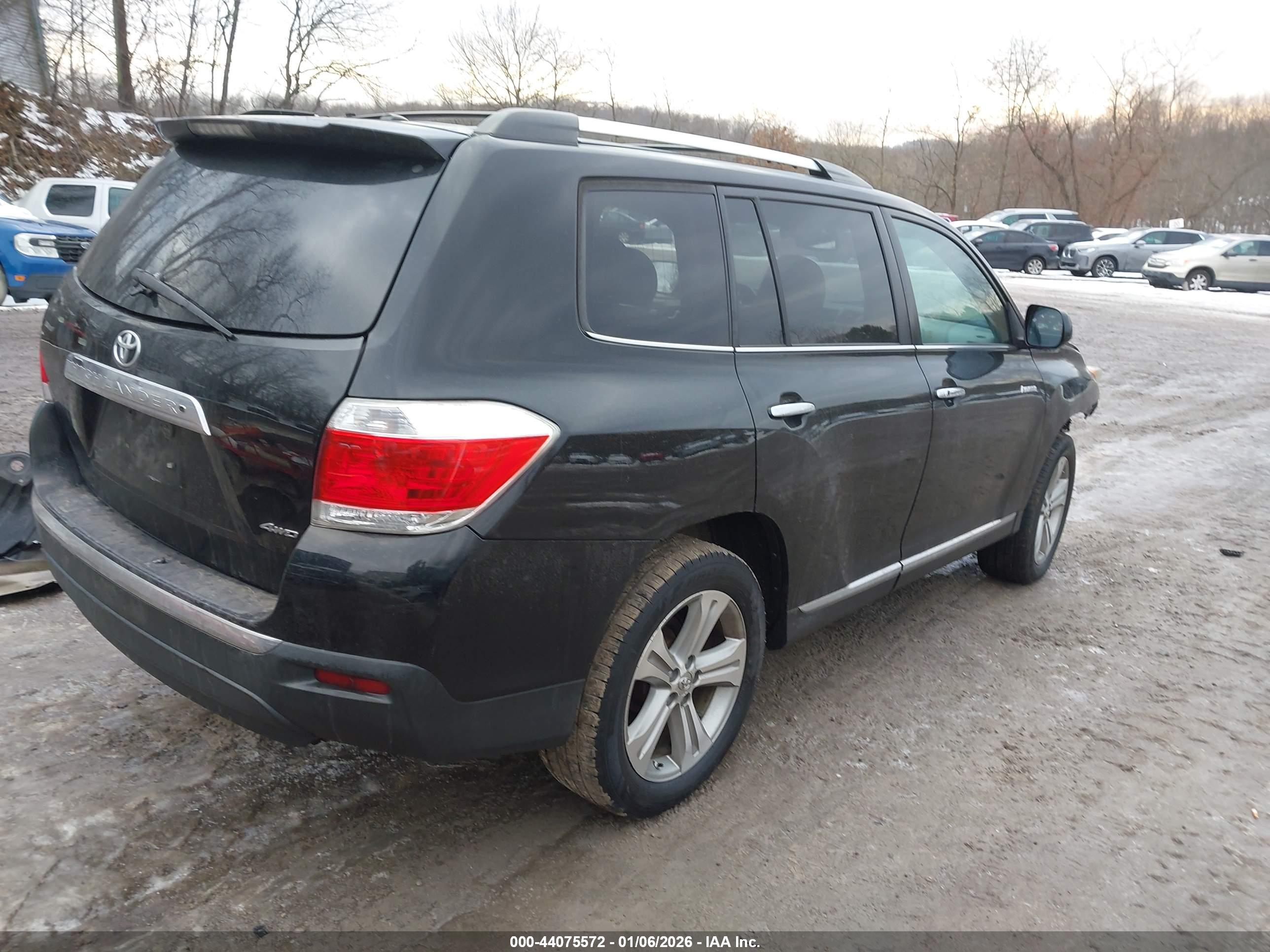 TOYOTA HIGHLANDER image 4