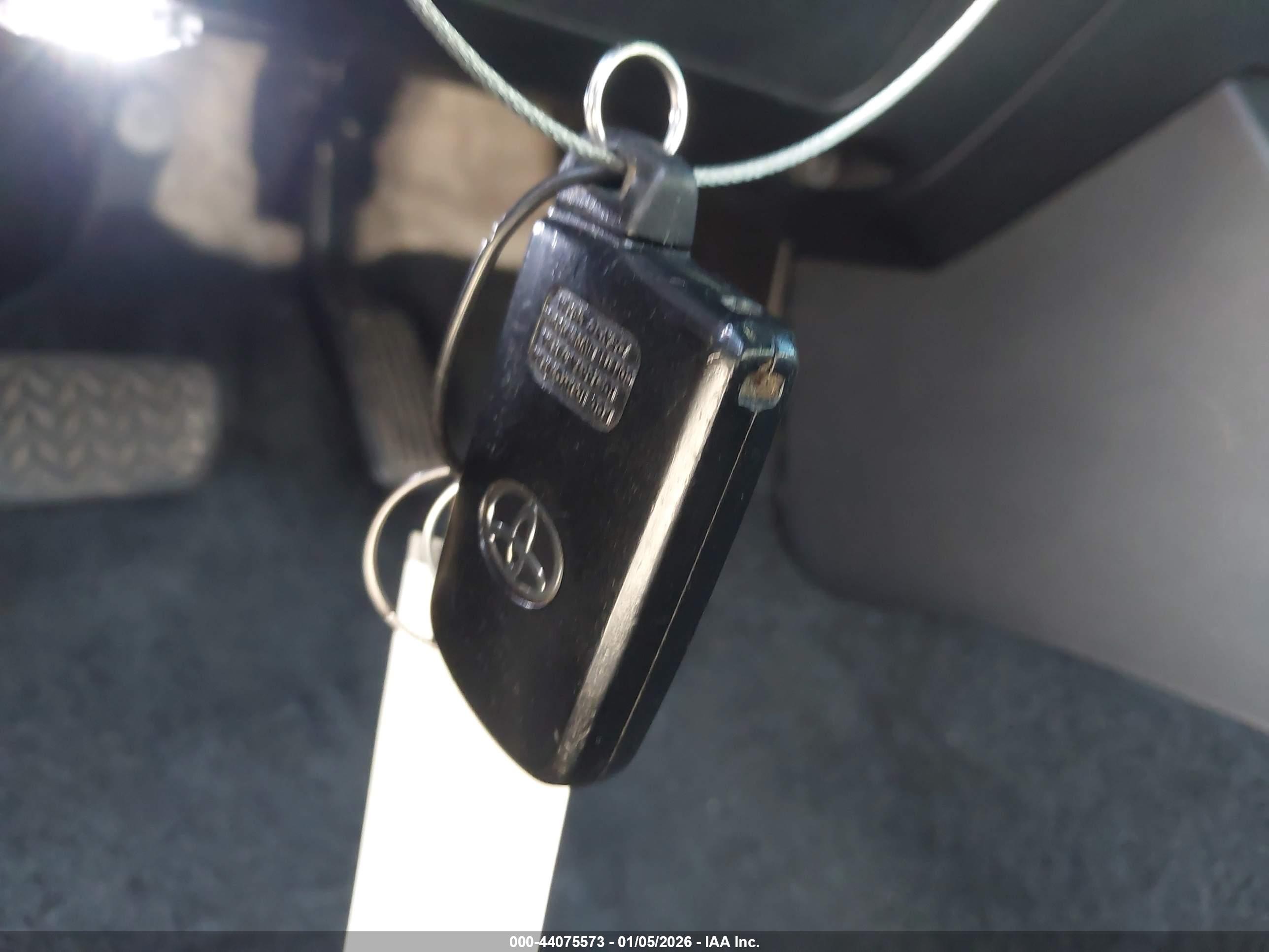 TOYOTA TACOMA image 11