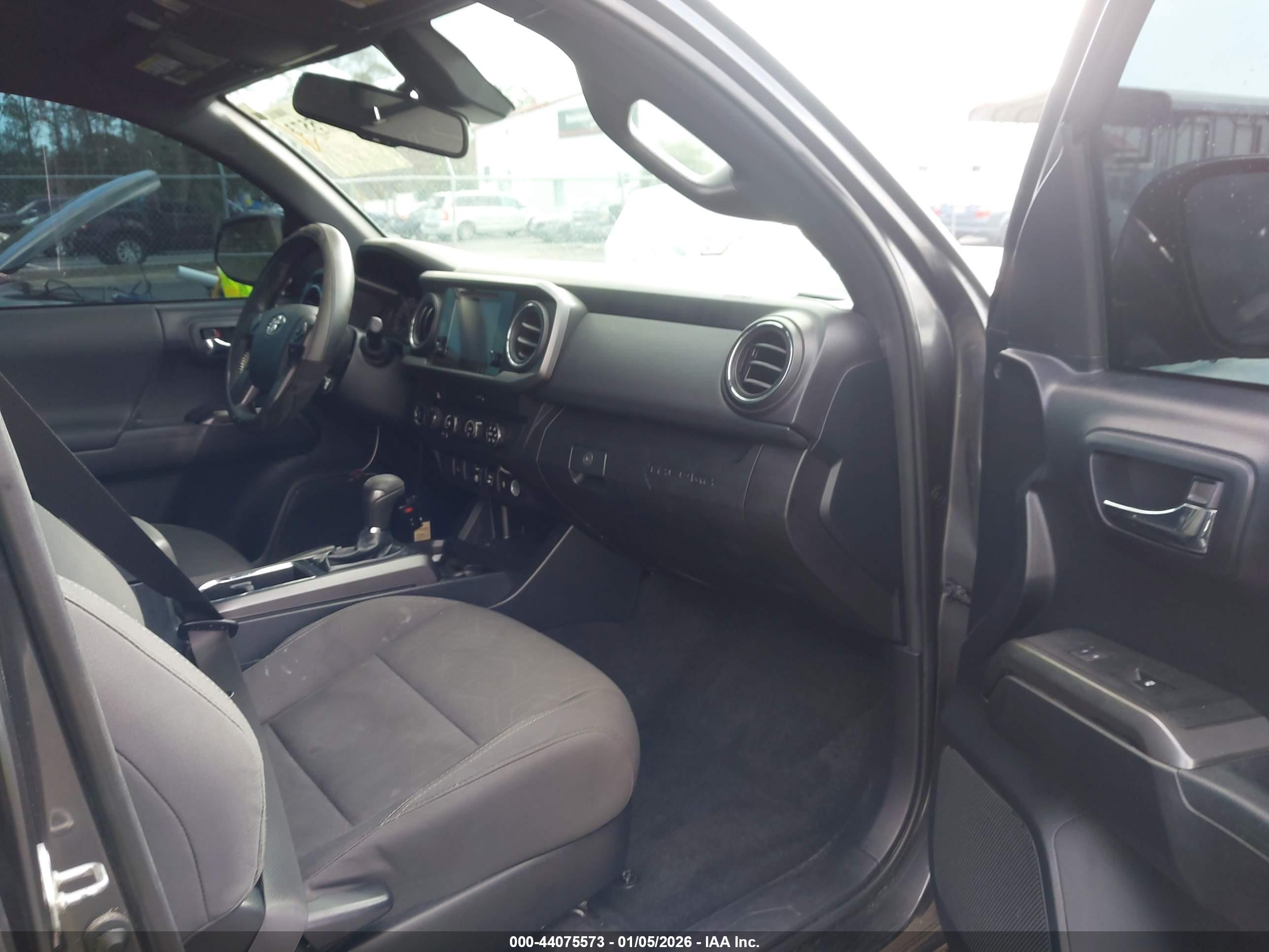 TOYOTA TACOMA image 5