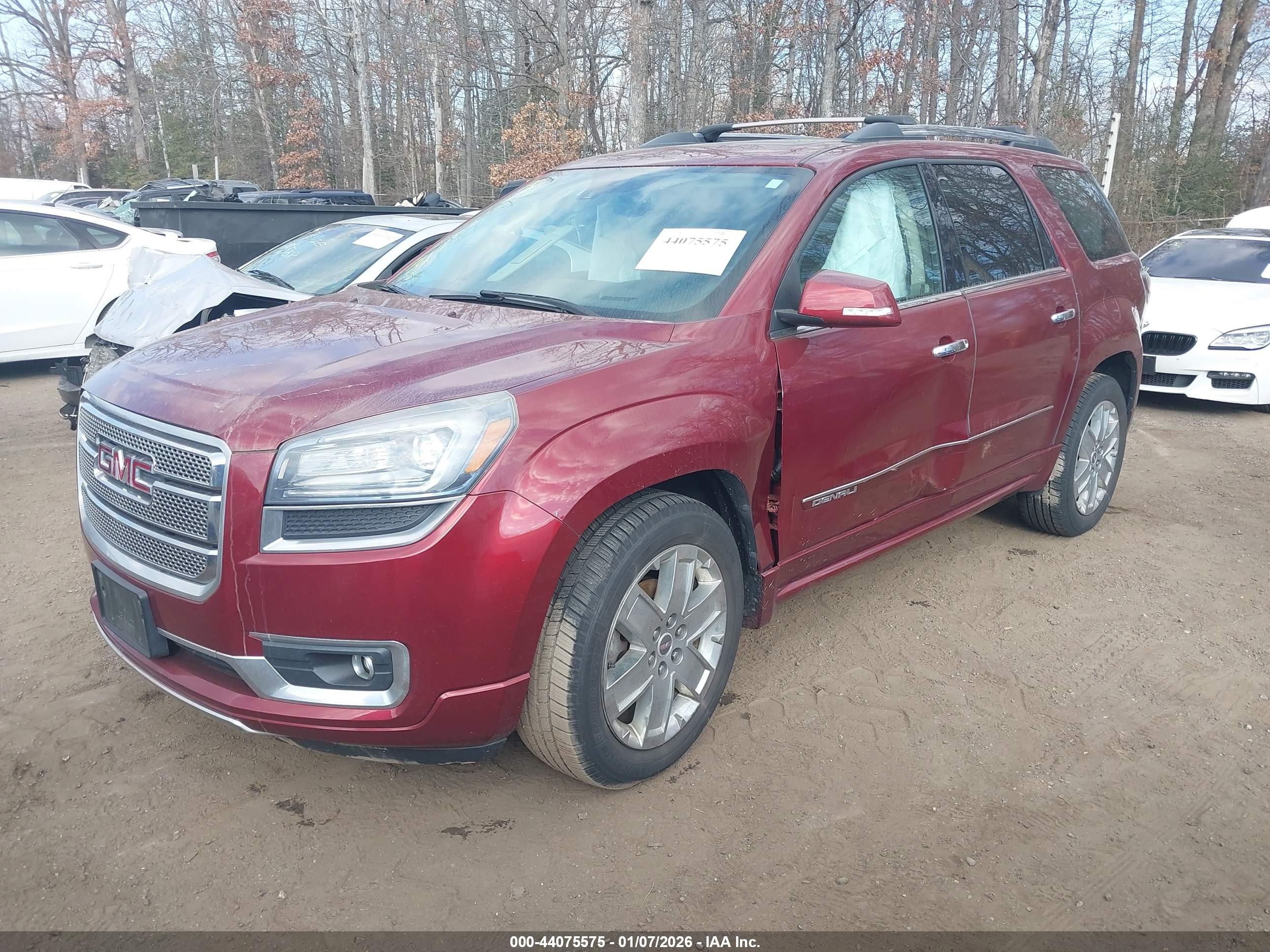 GMC ACADIA image 2