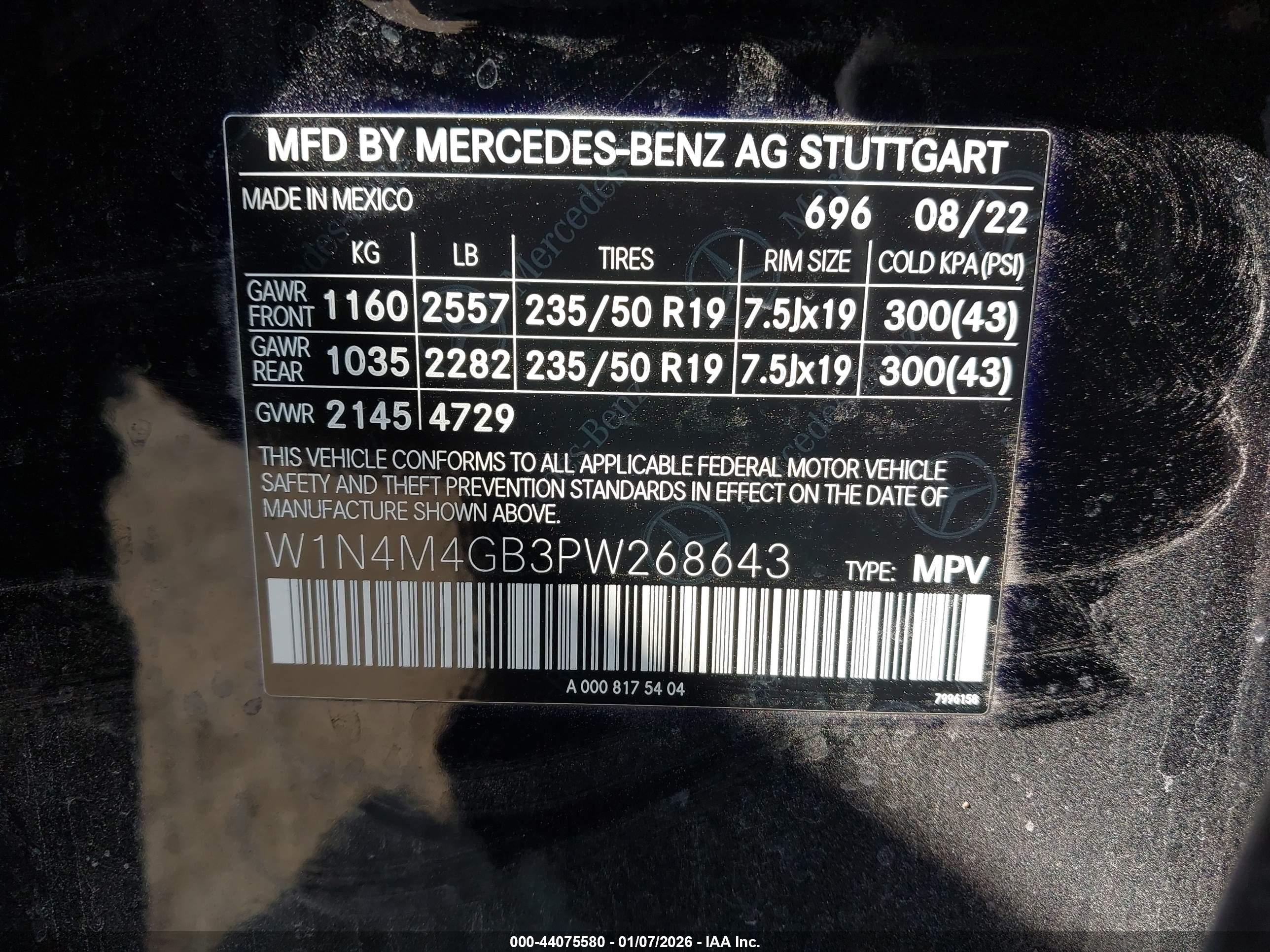 MERCEDES-BENZ GLB image 9