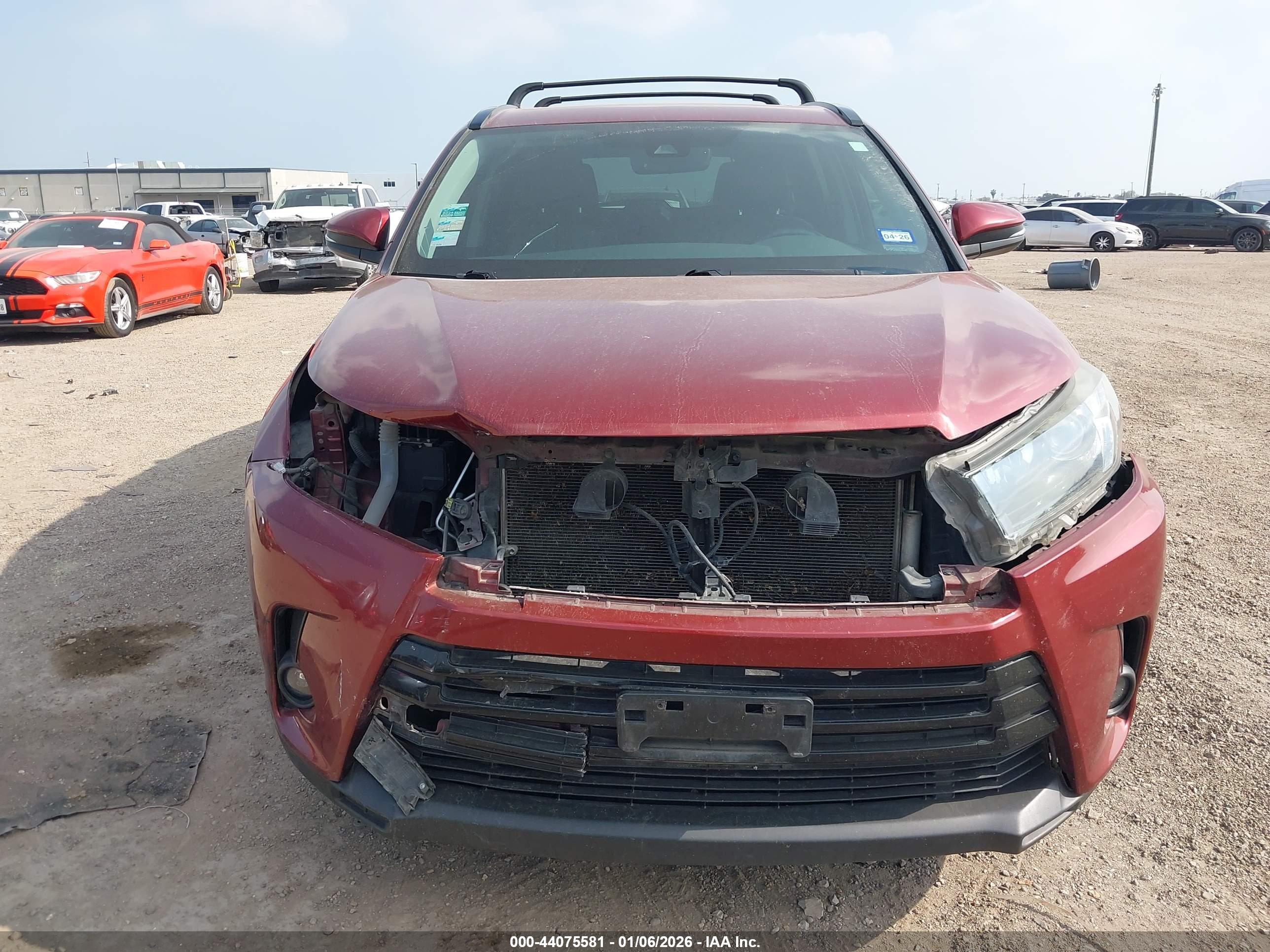 TOYOTA HIGHLANDER image 6
