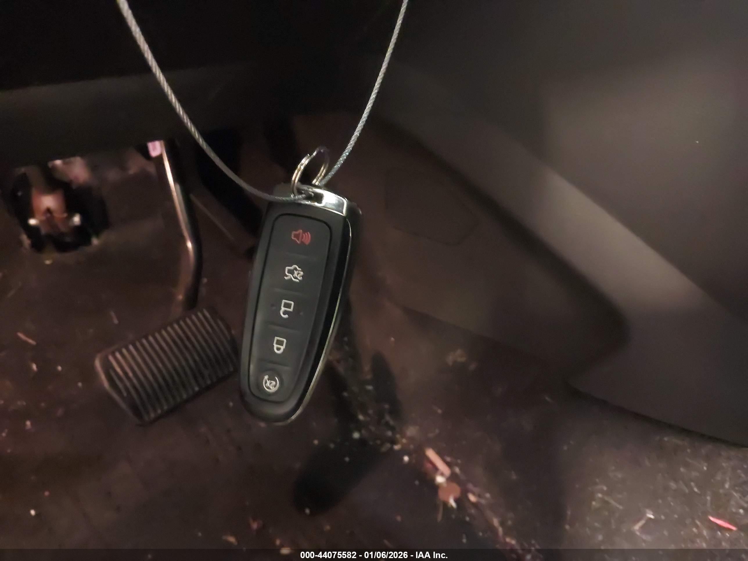 FORD ESCAPE image 11