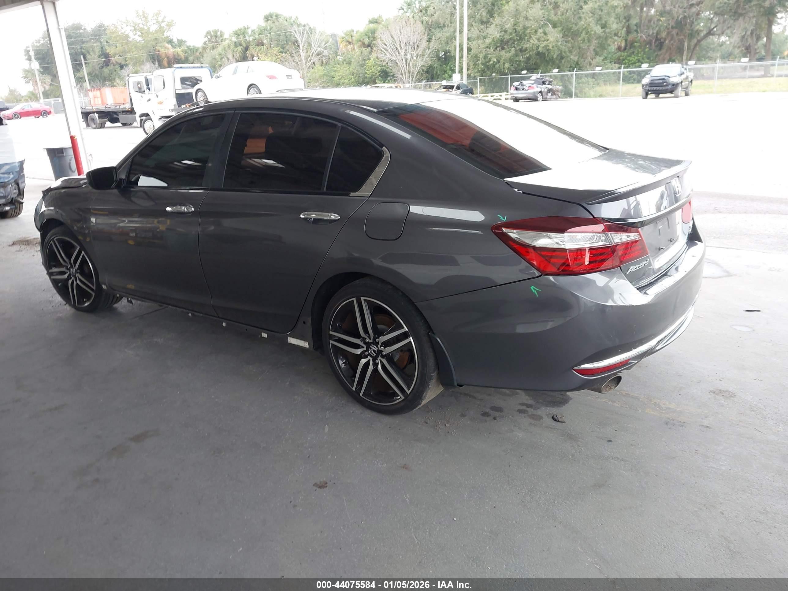 HONDA ACCORD image 3