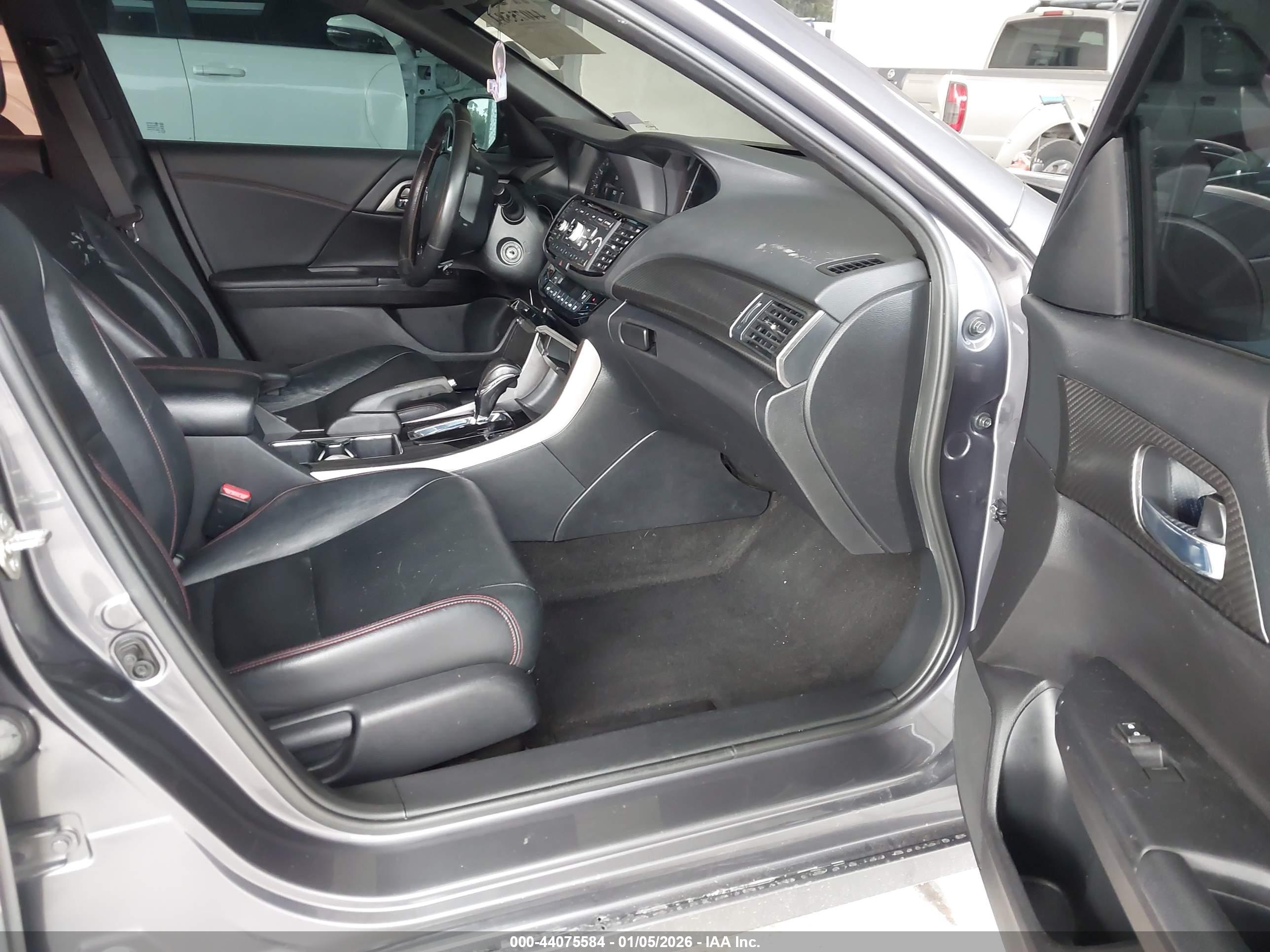 HONDA ACCORD image 5