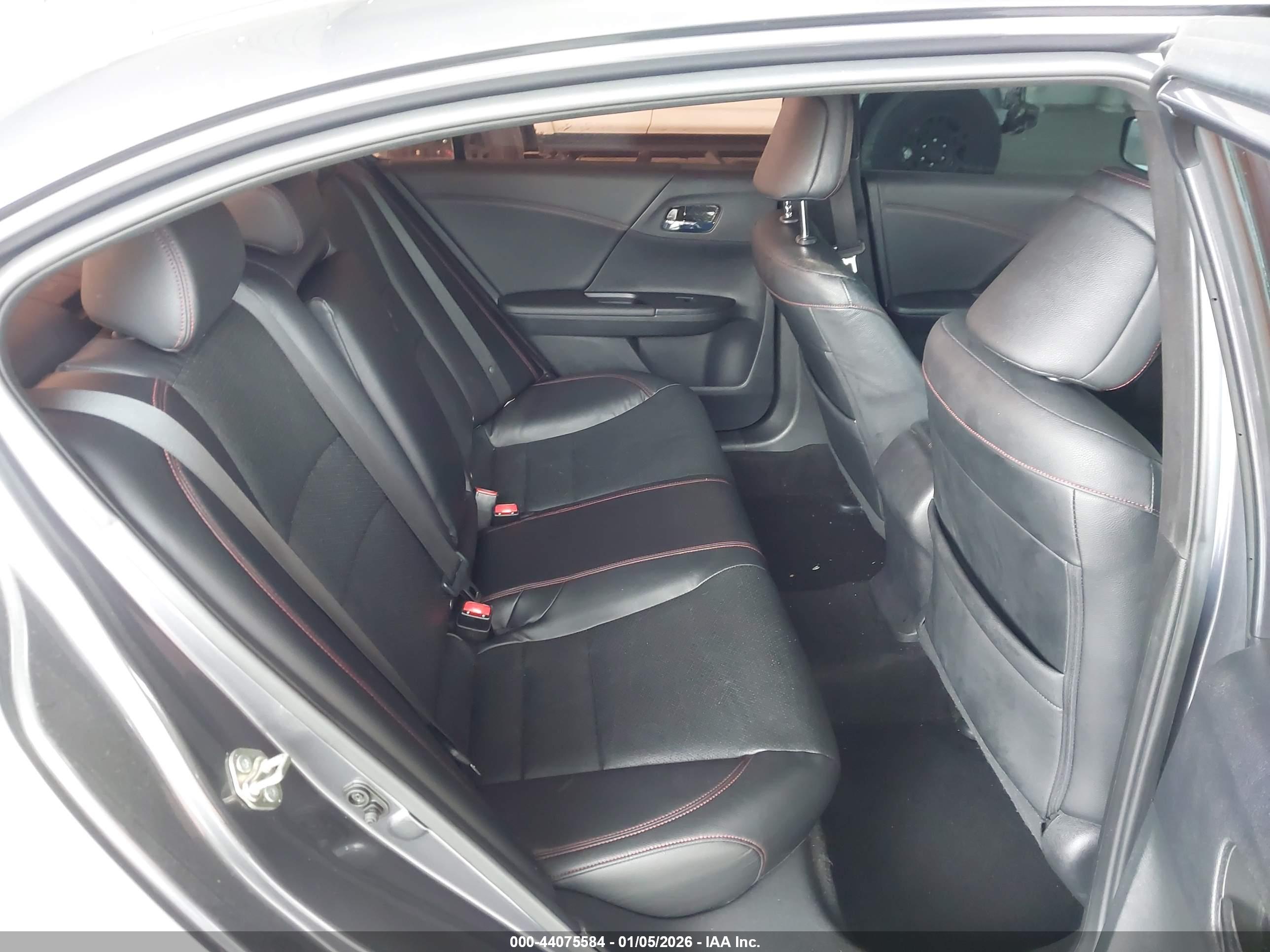 HONDA ACCORD image 8