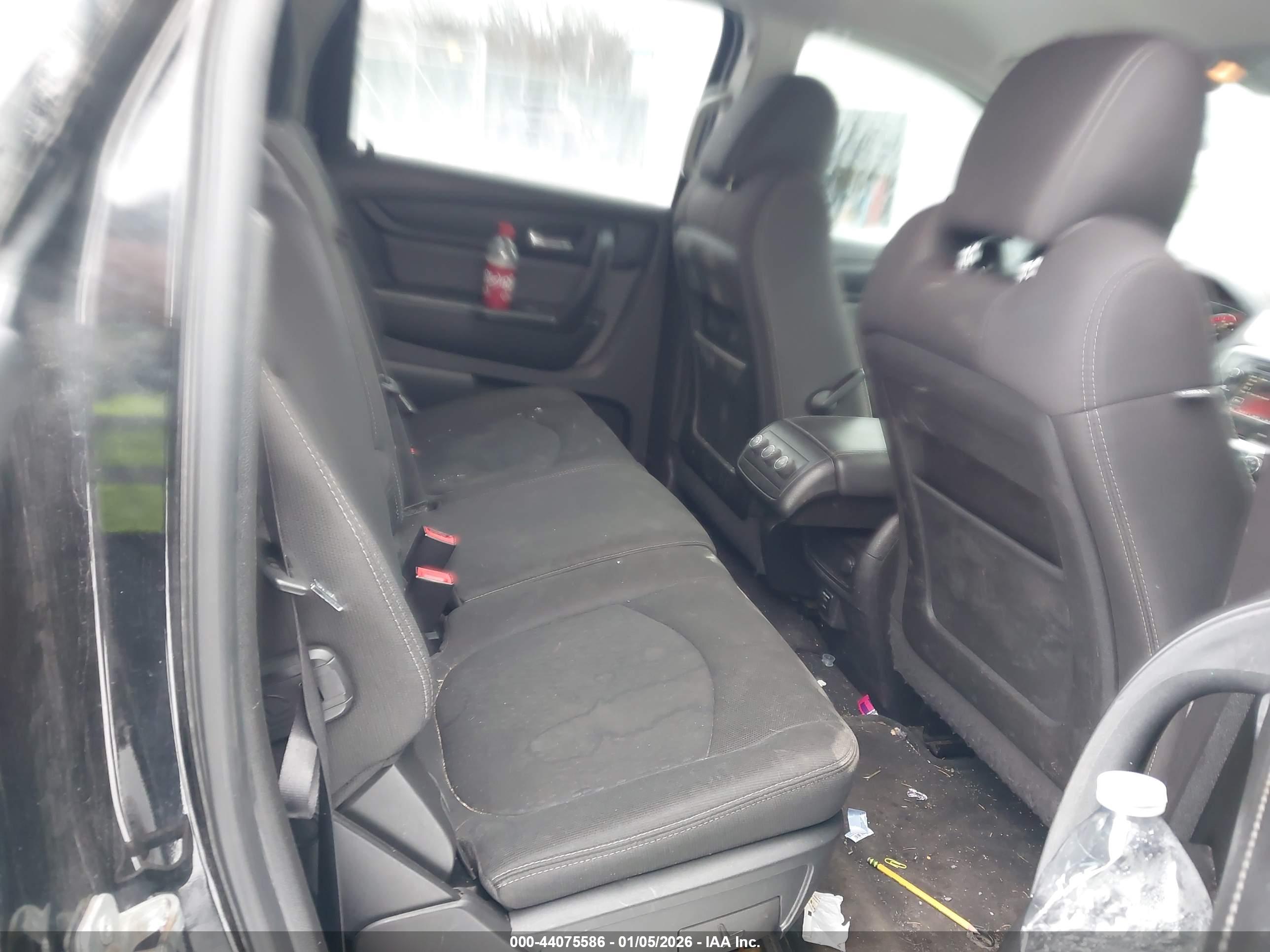 GMC ACADIA image 8