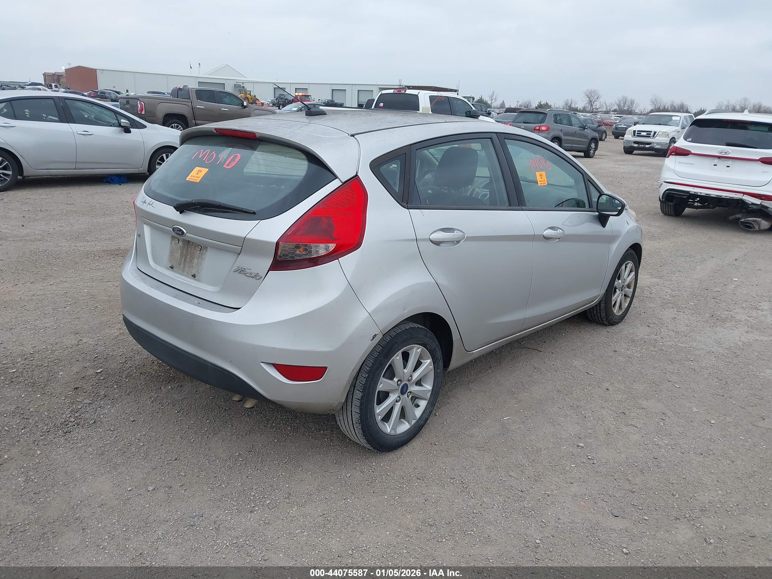 FORD FIESTA image 4