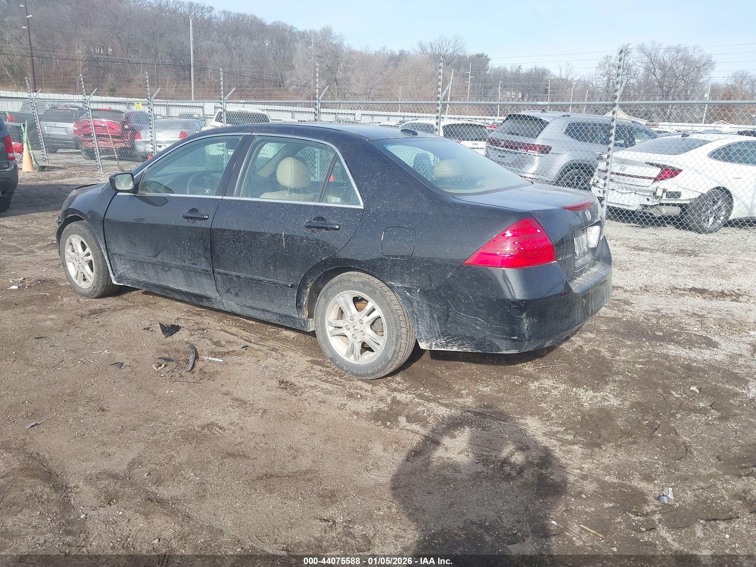 HONDA ACCORD image 3
