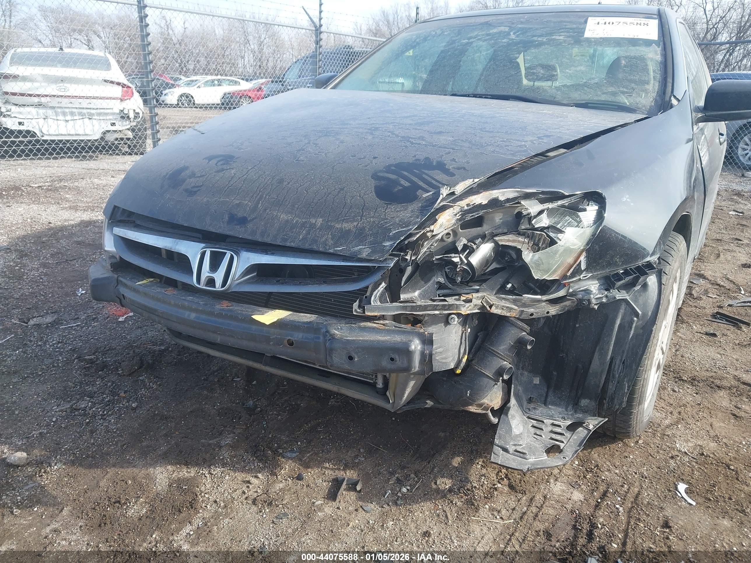 HONDA ACCORD image 6