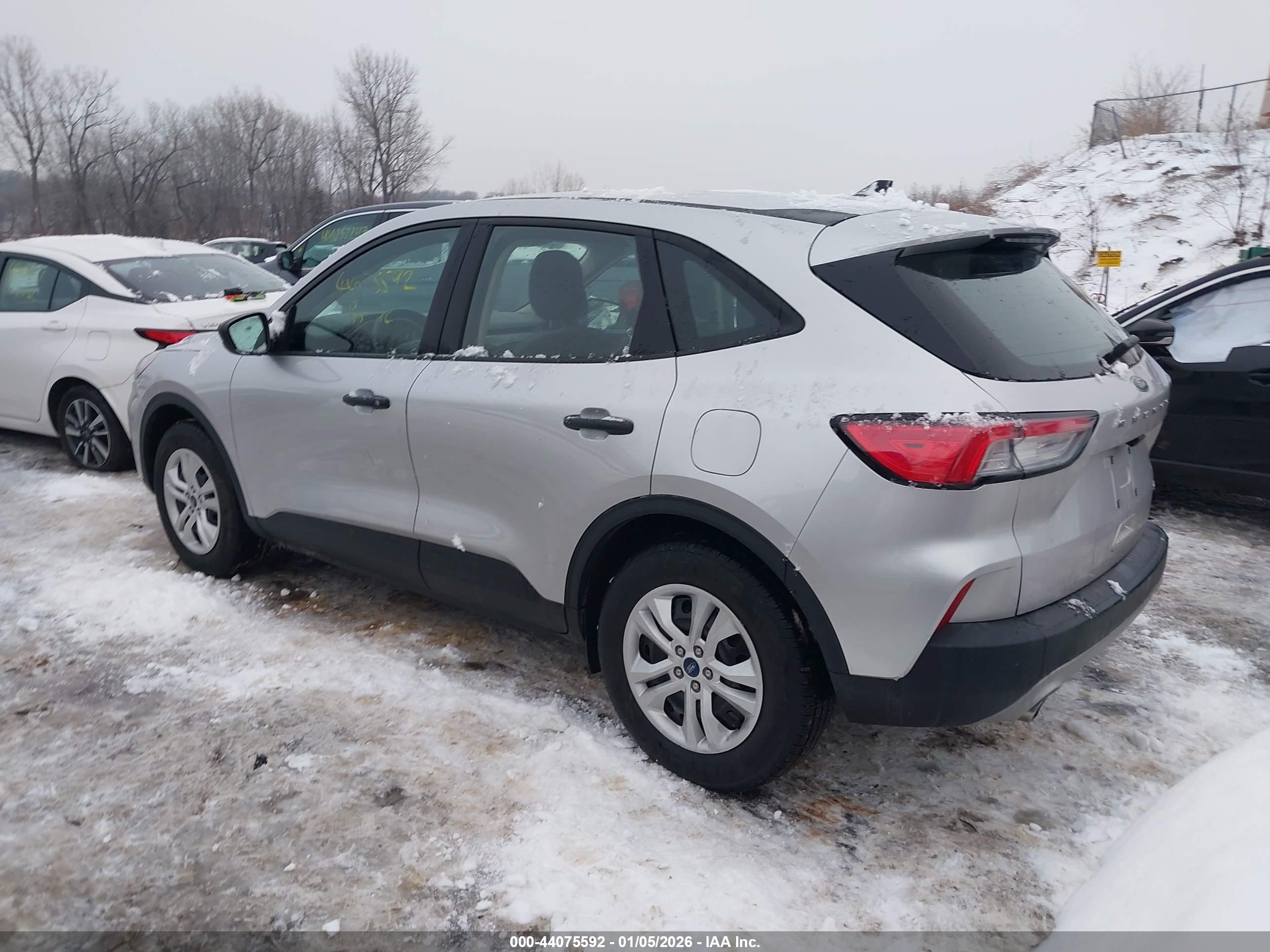 FORD ESCAPE image 3