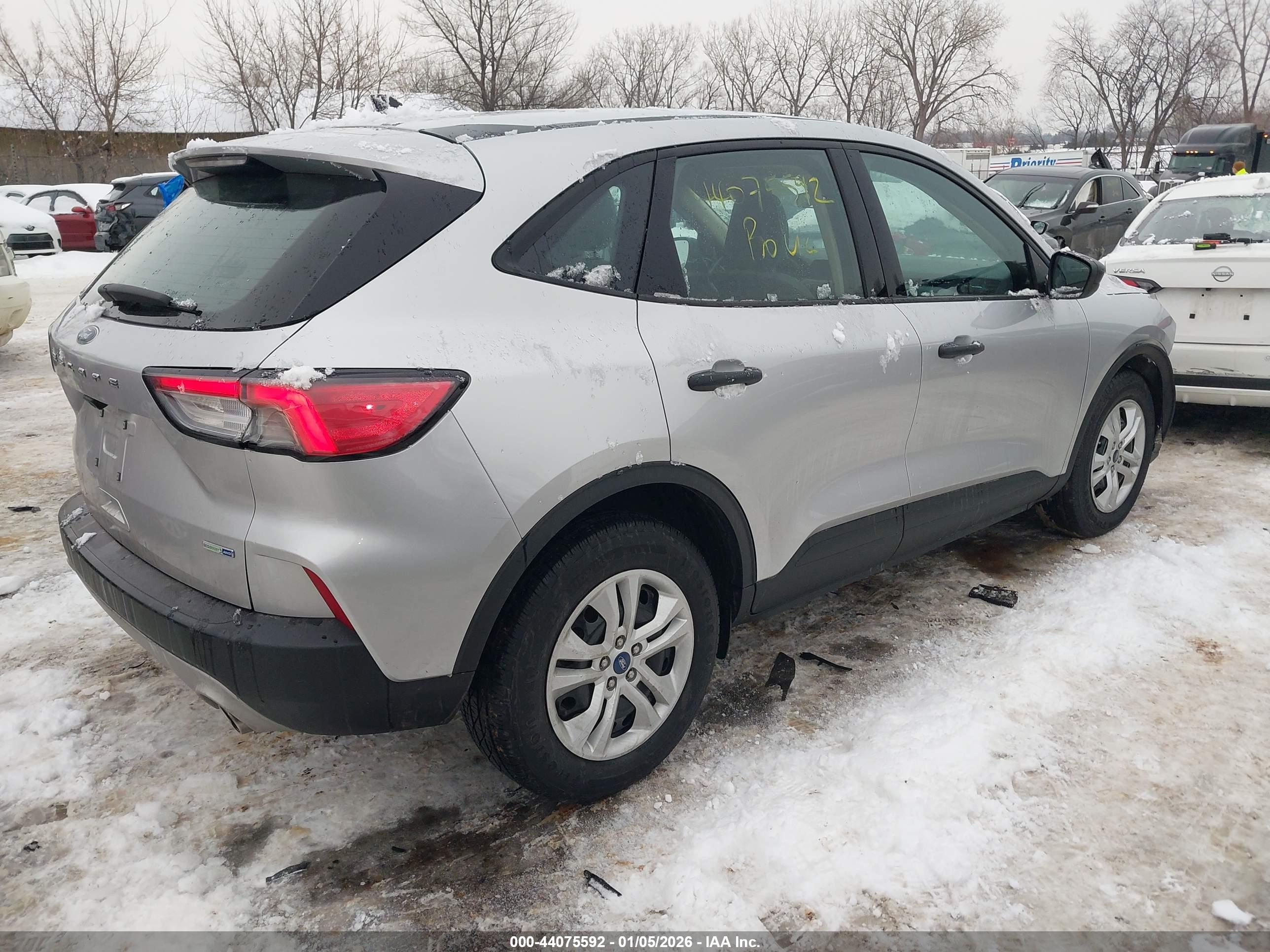 FORD ESCAPE image 4