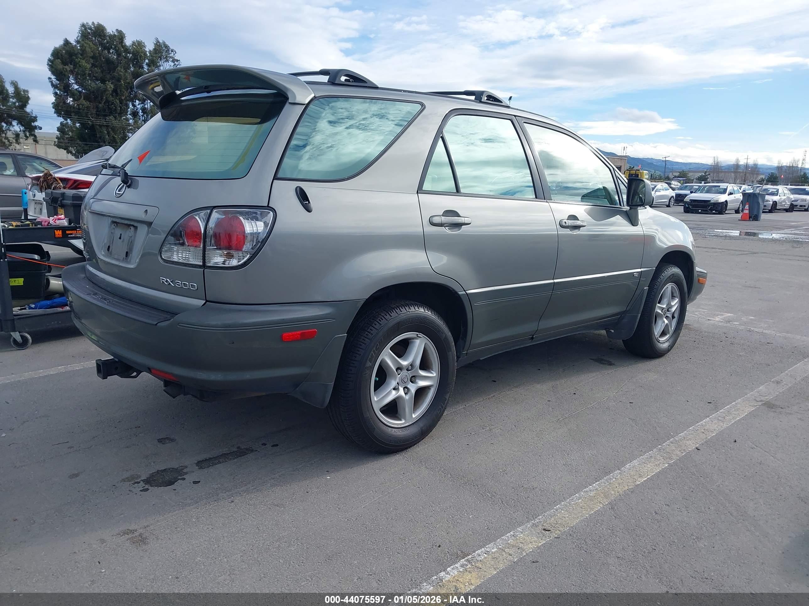 LEXUS RX image 4