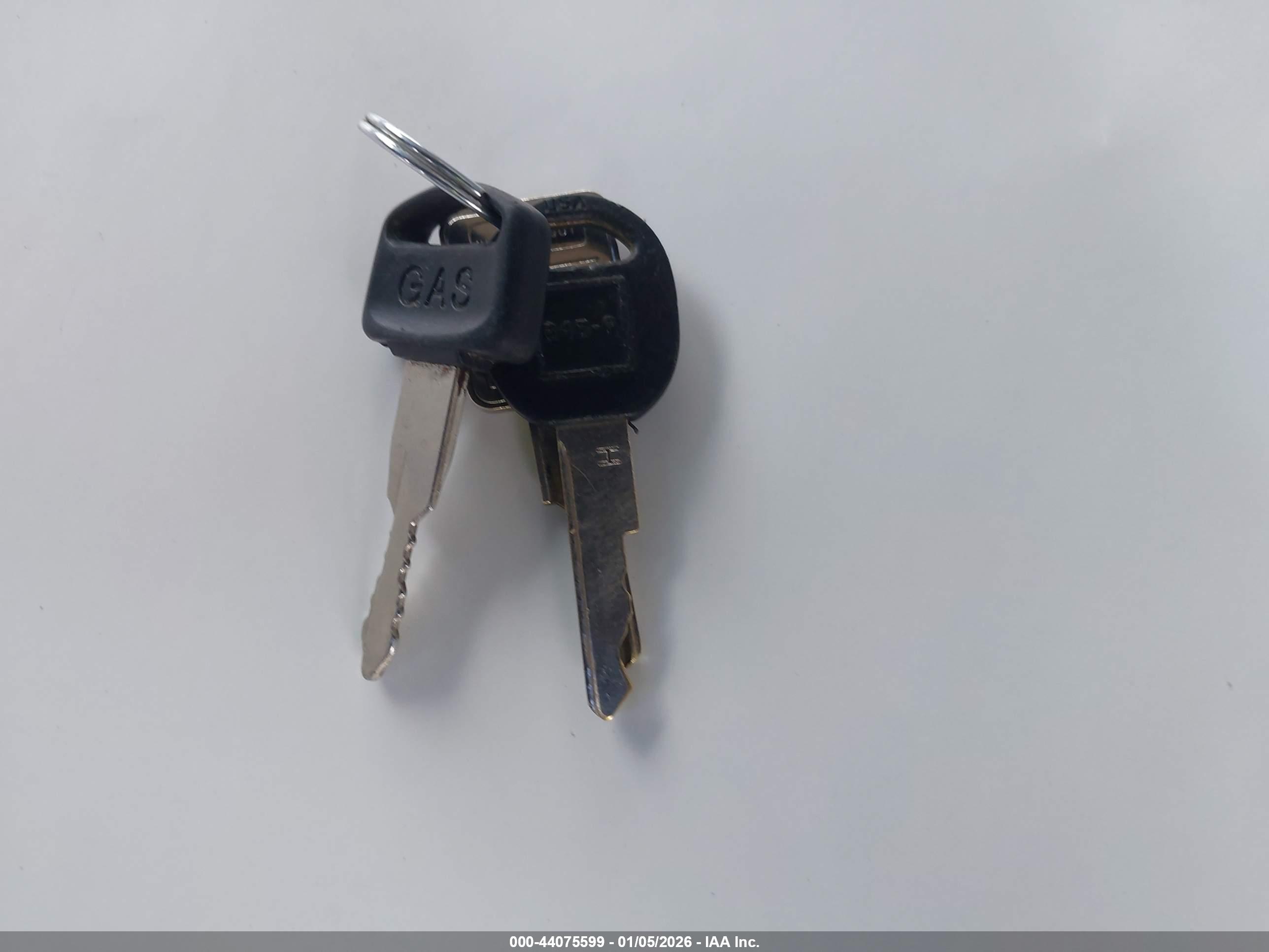 GMC SIERRA image 11