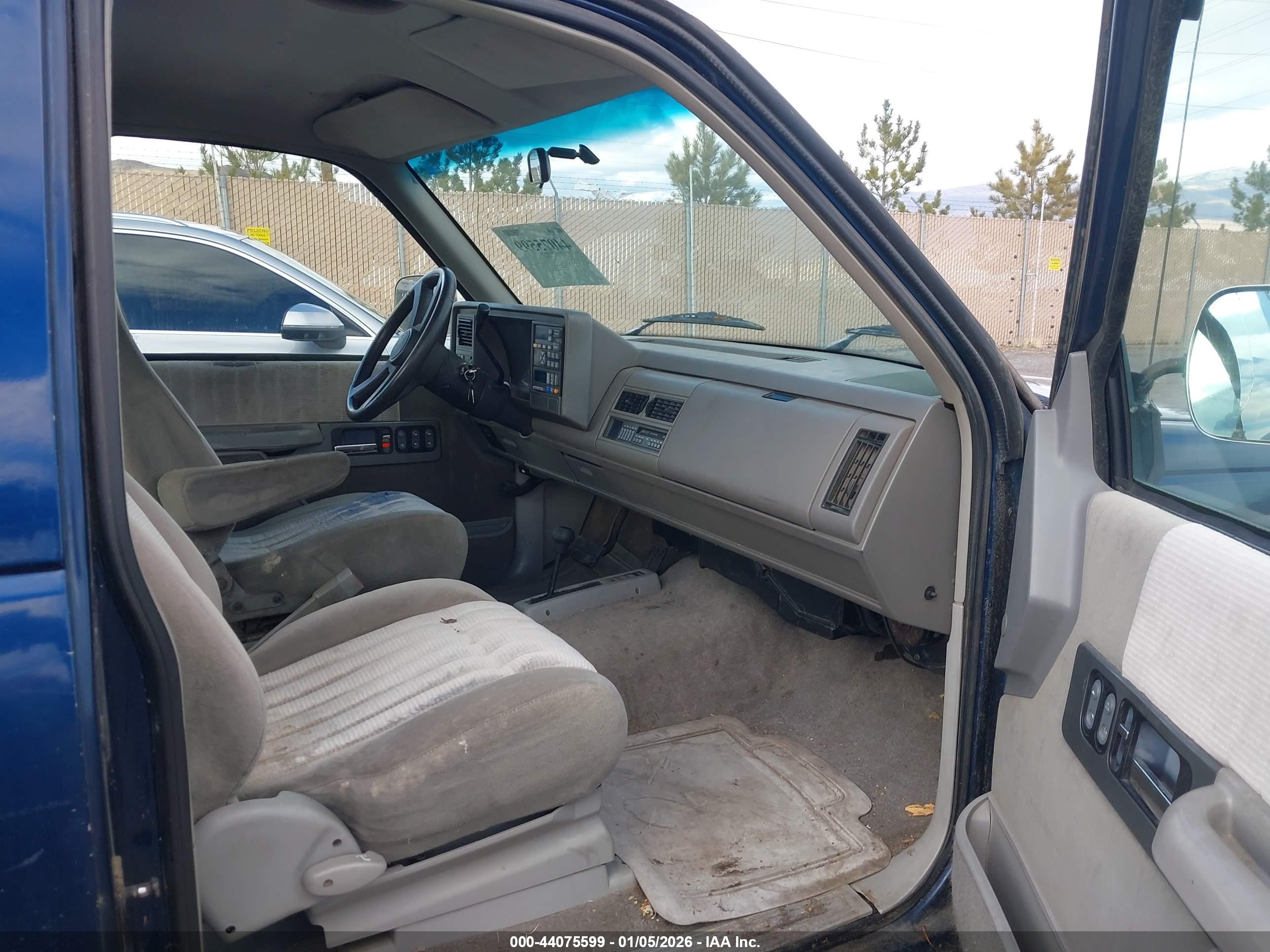 GMC SIERRA image 5