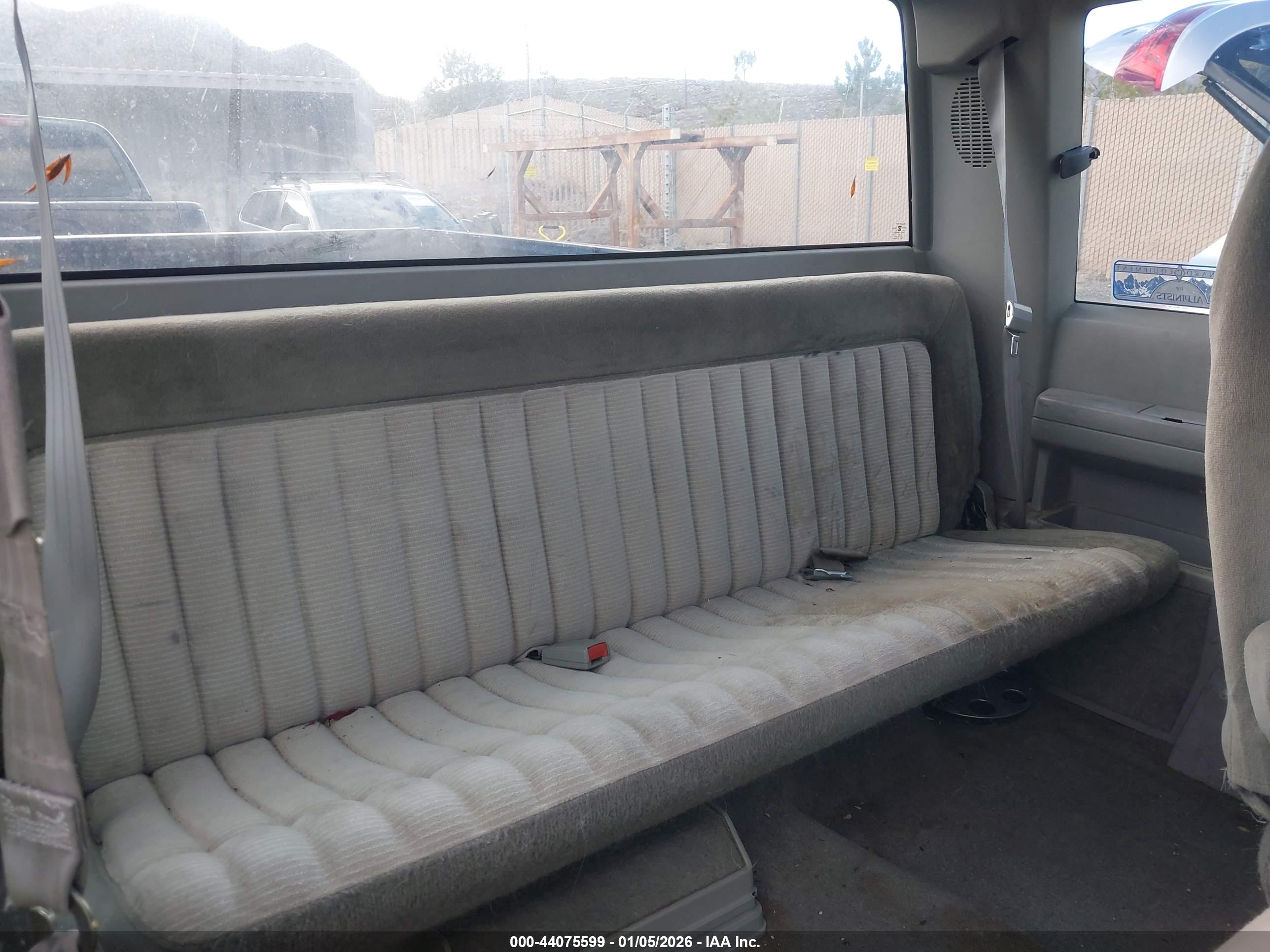 GMC SIERRA image 8