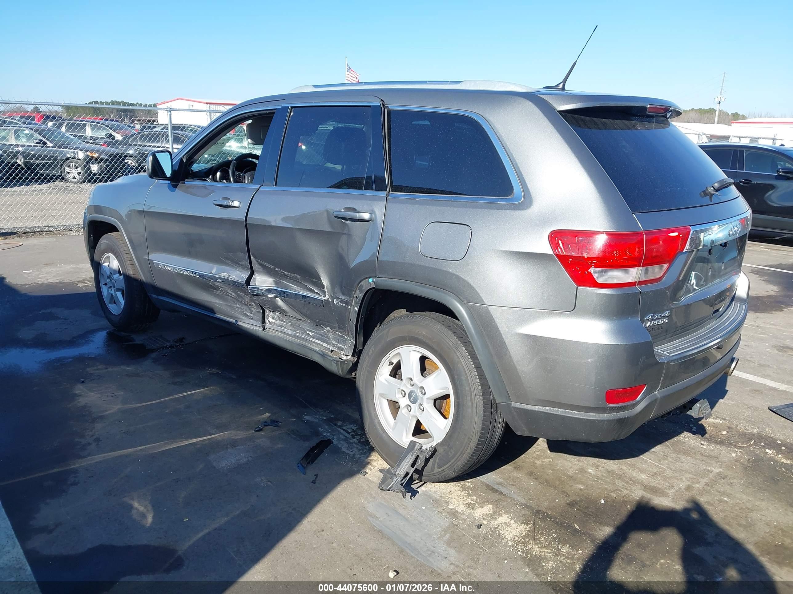 JEEP GRAND image 3