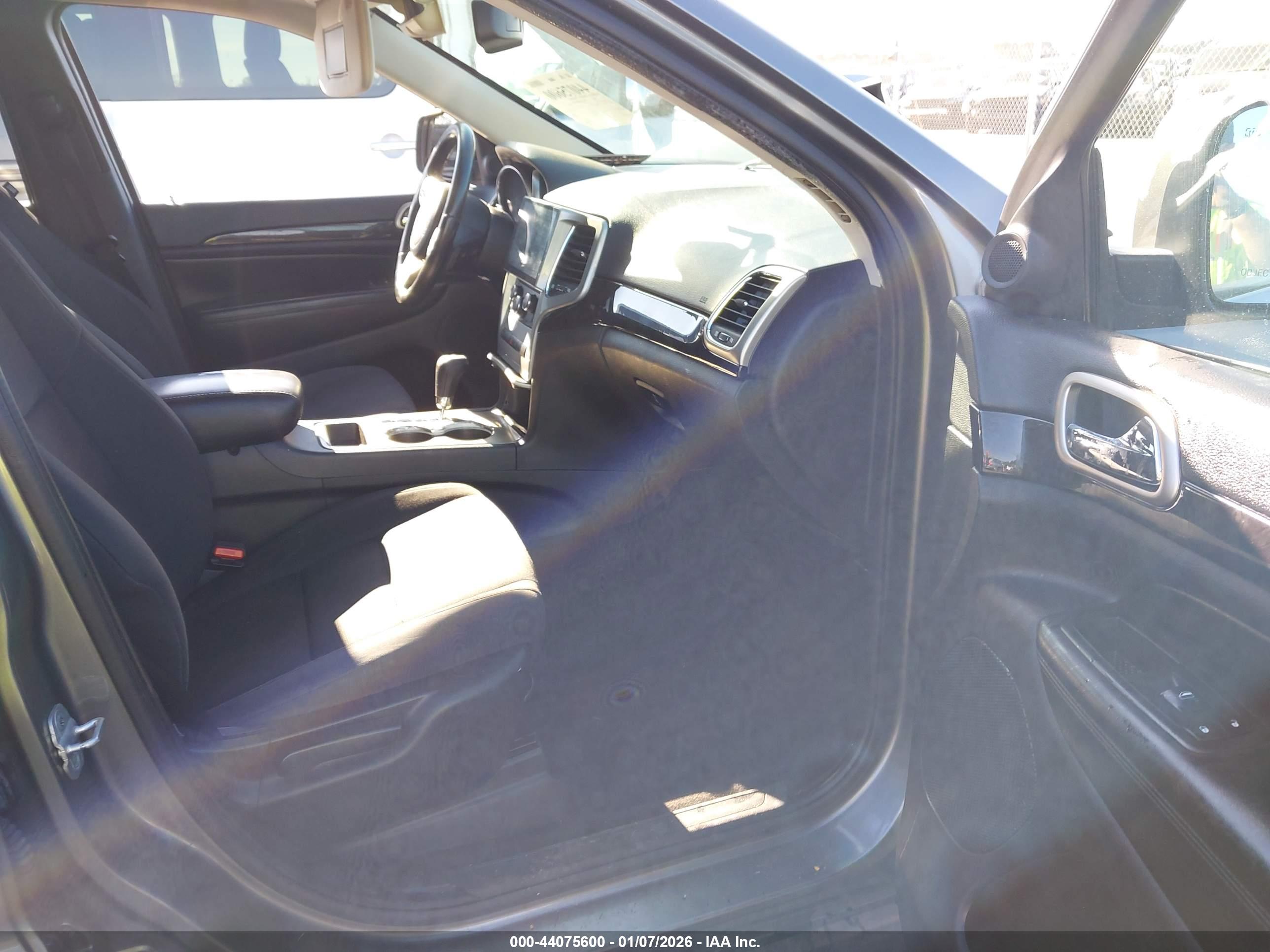 JEEP GRAND image 5