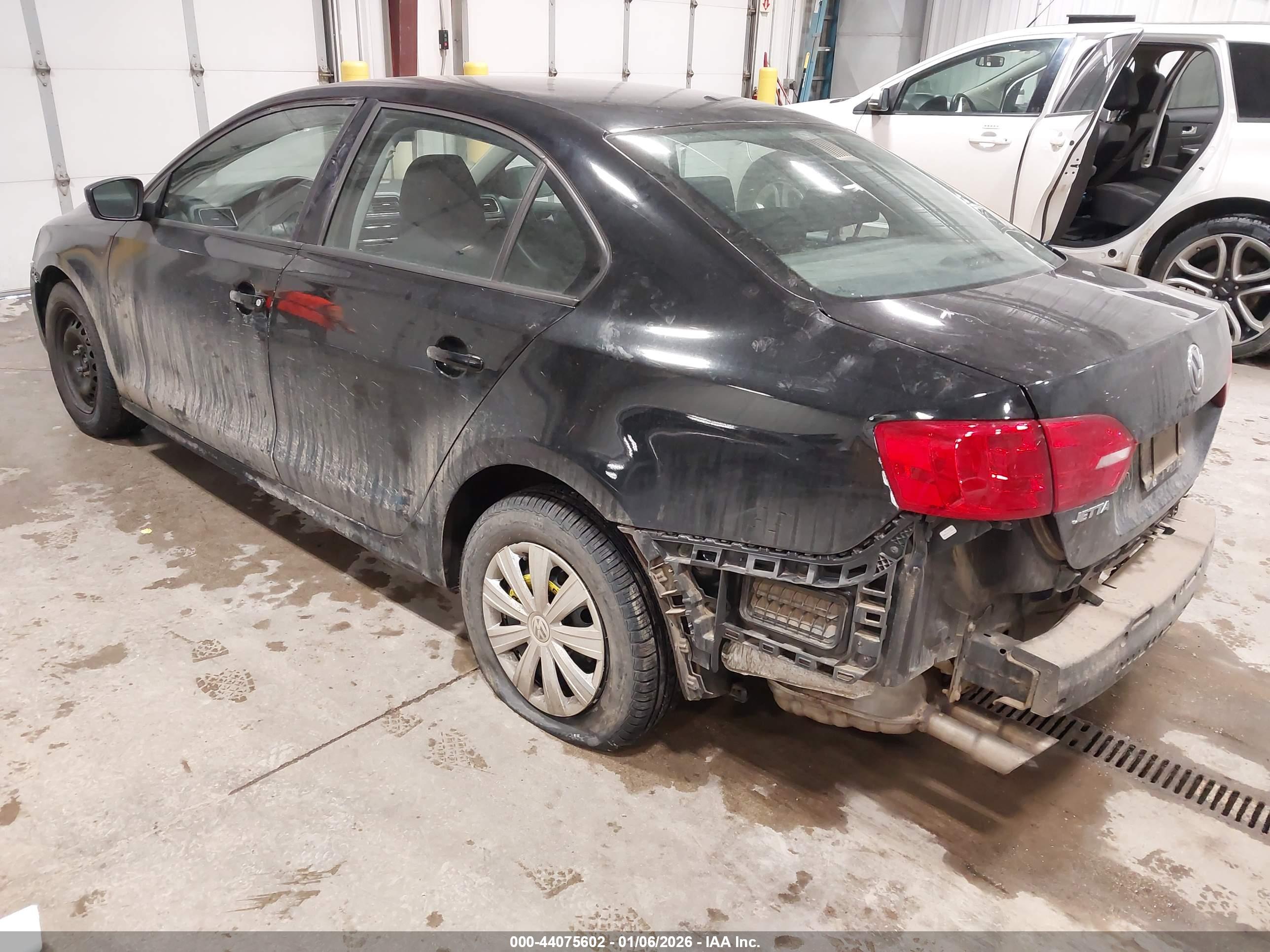 VOLKSWAGEN JETTA image 3