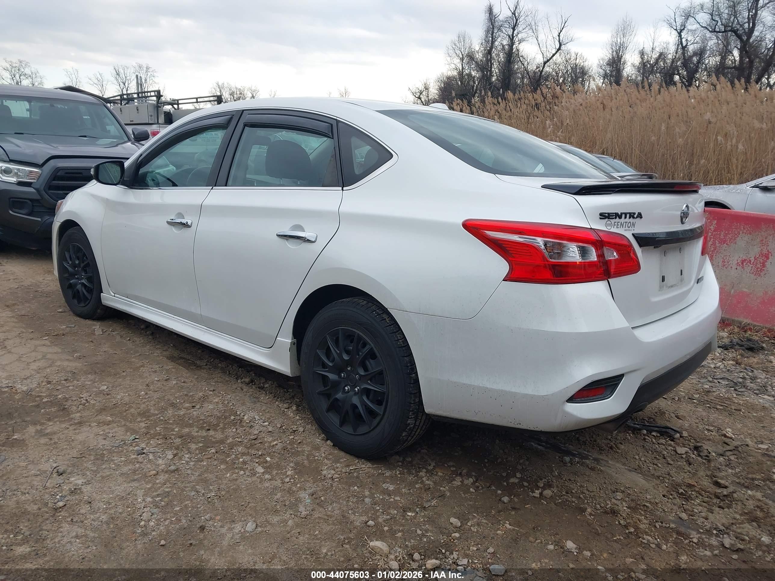 NISSAN SENTRA image 3
