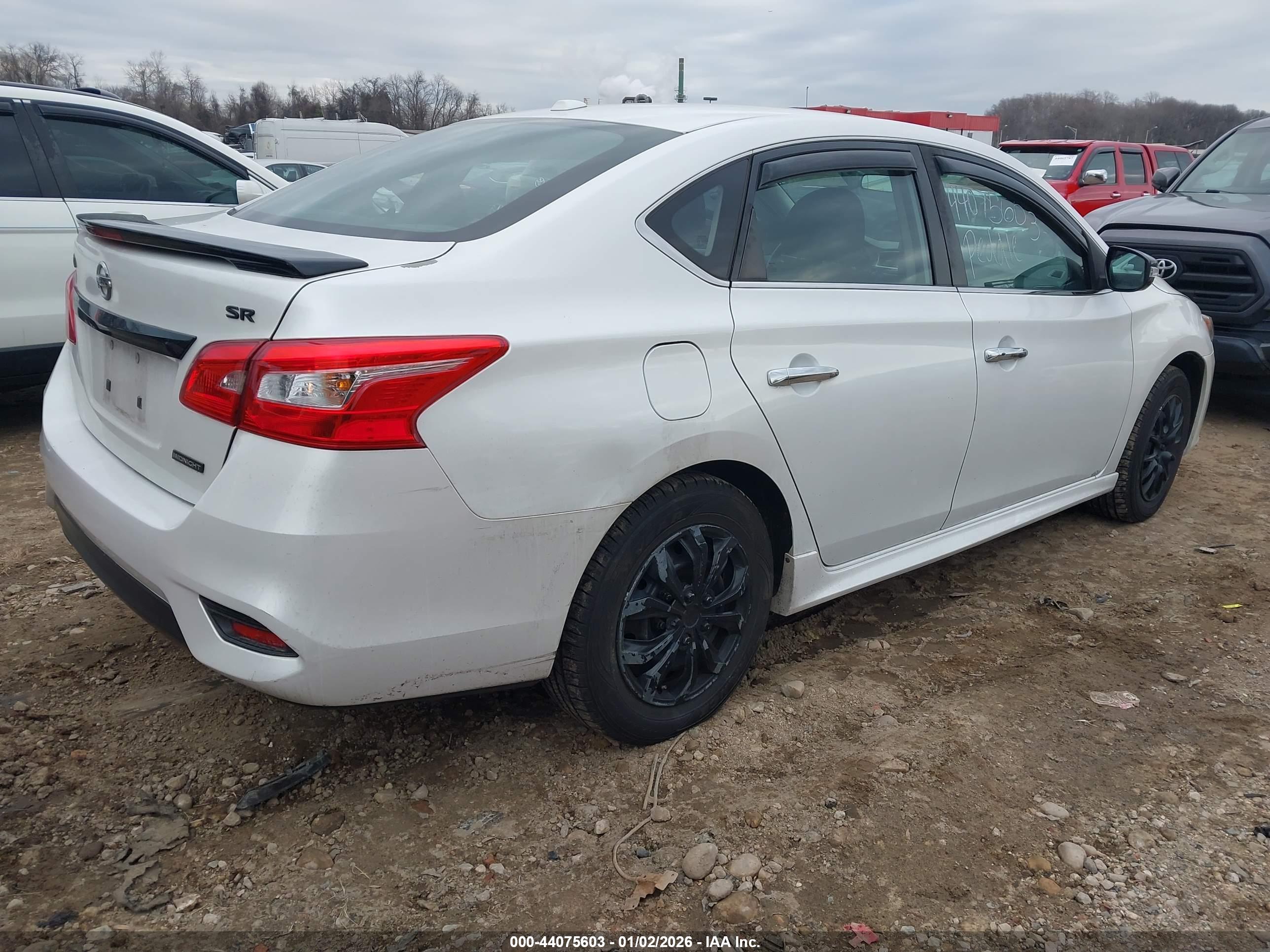 NISSAN SENTRA image 4