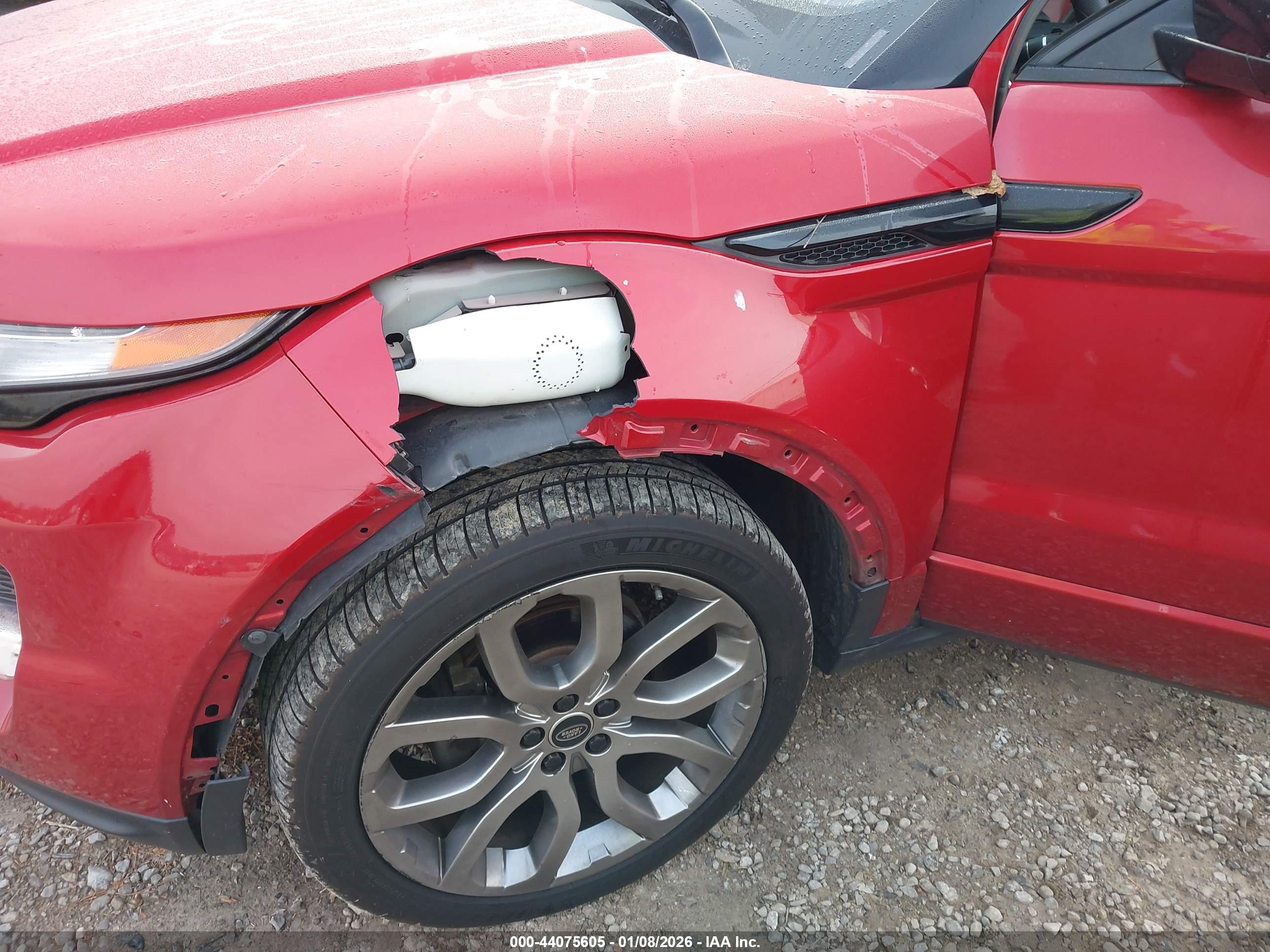 LAND ROVER image 6