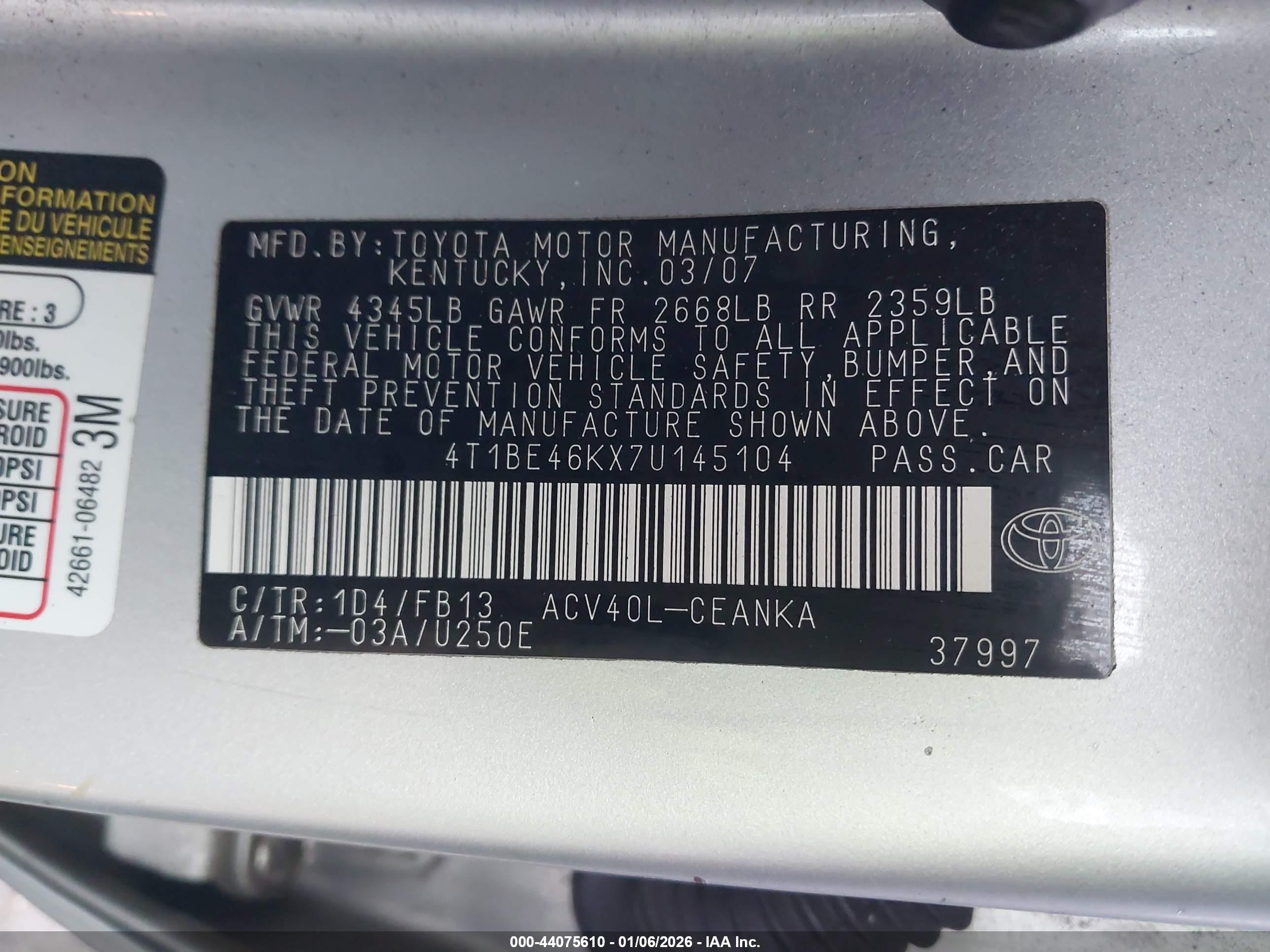TOYOTA CAMRY image 9