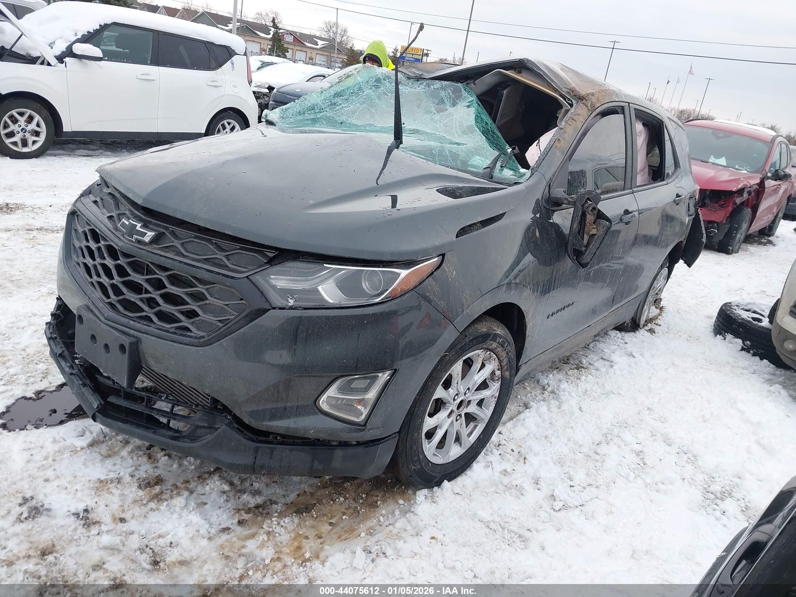 CHEVROLET EQUINOX image 2