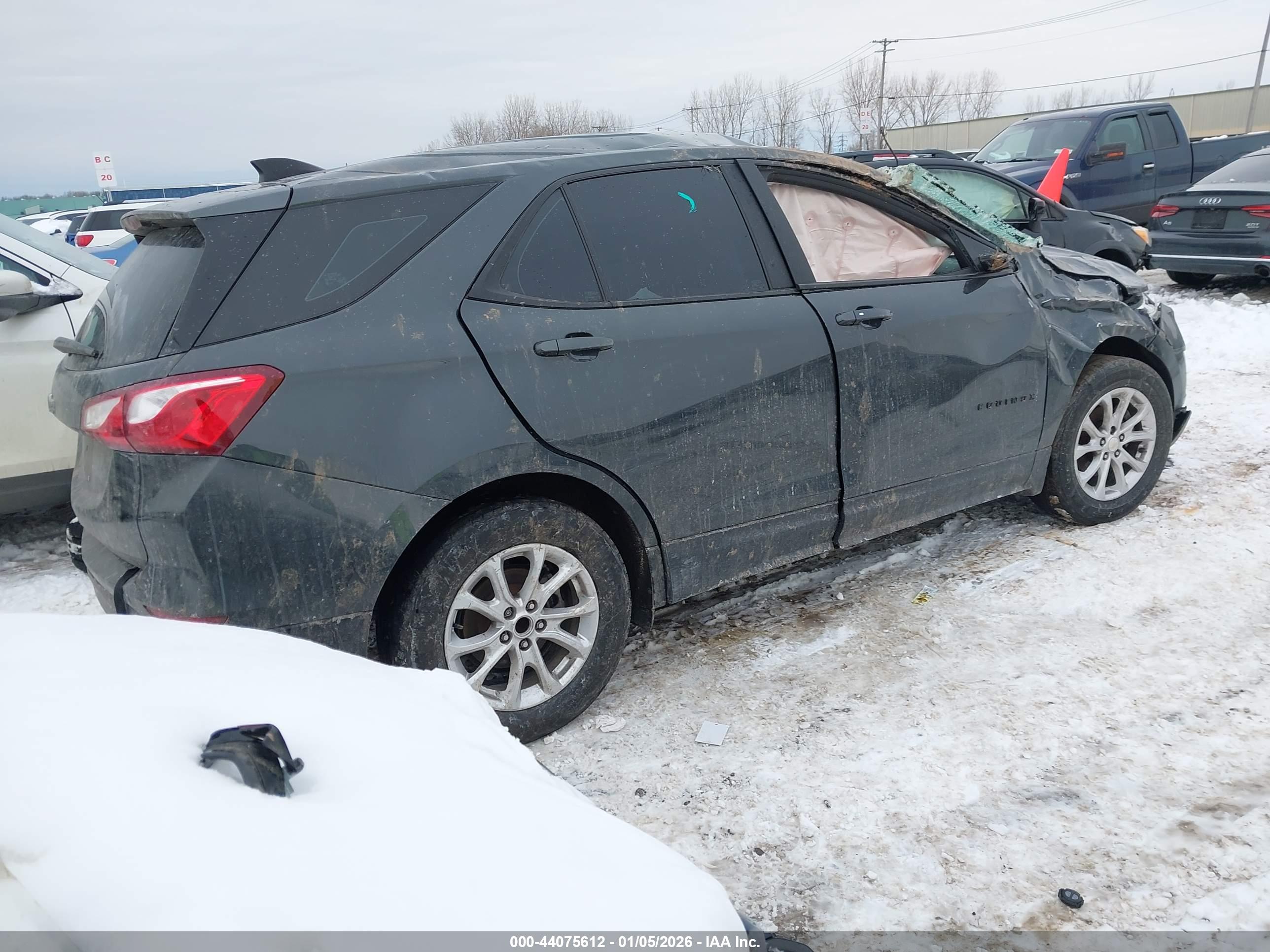 CHEVROLET EQUINOX image 4