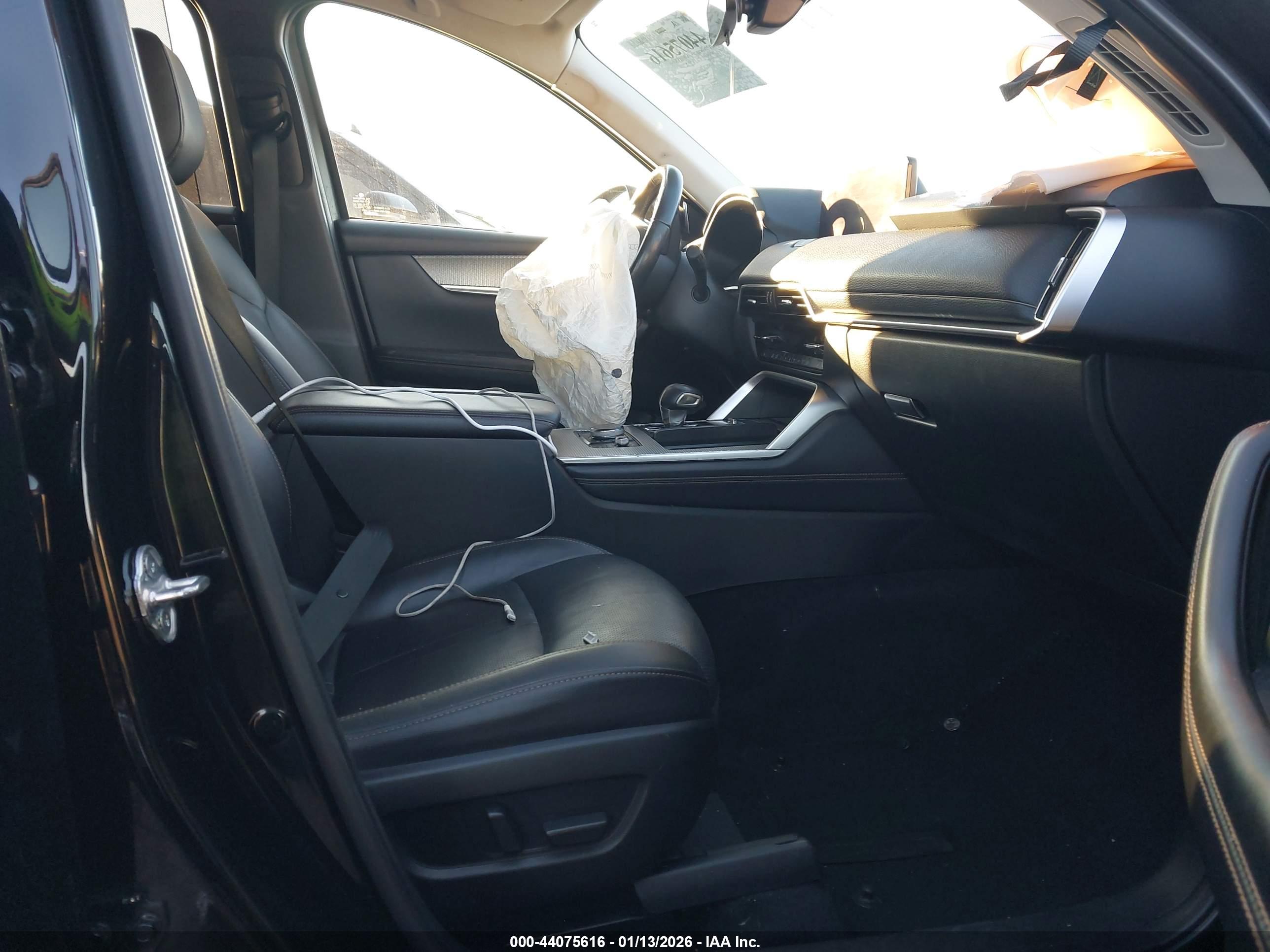MAZDA CX-90 image 5