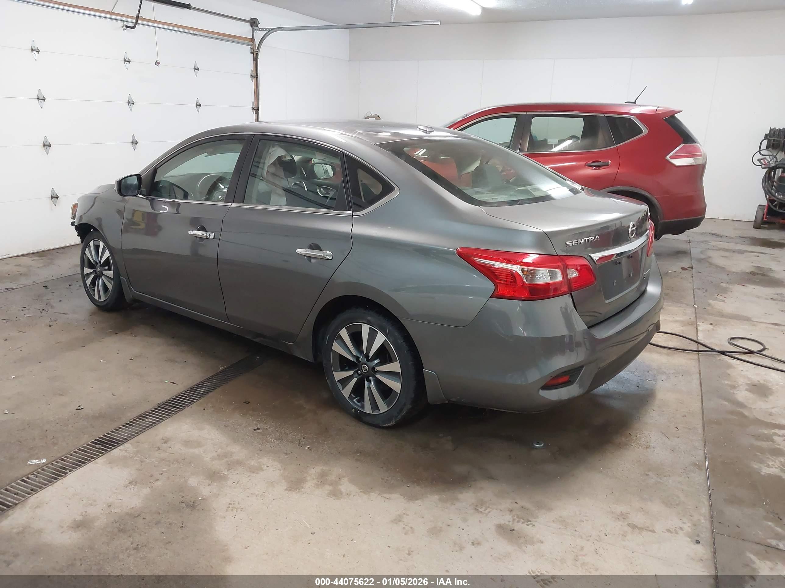 NISSAN SENTRA image 3