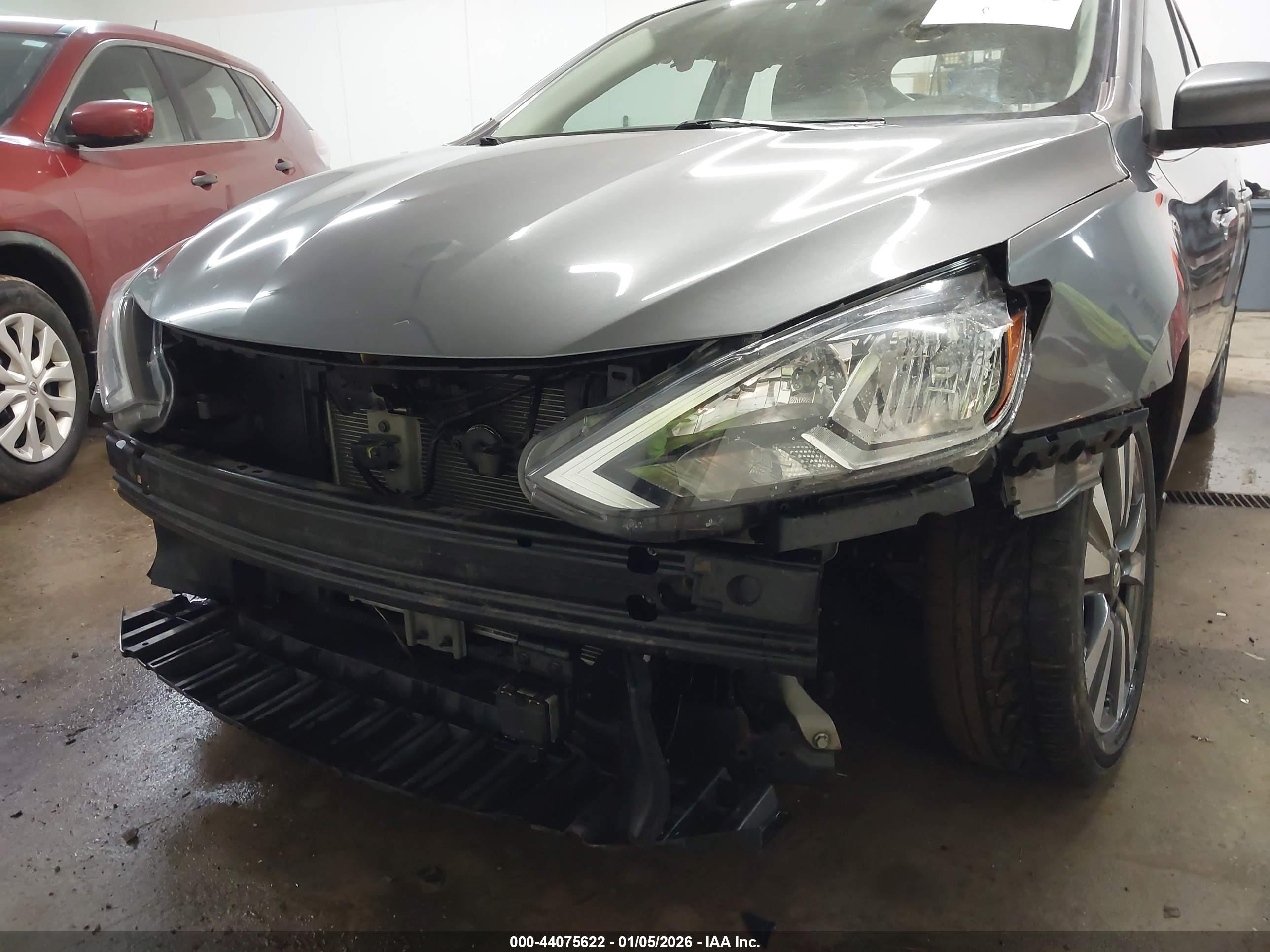 NISSAN SENTRA image 6