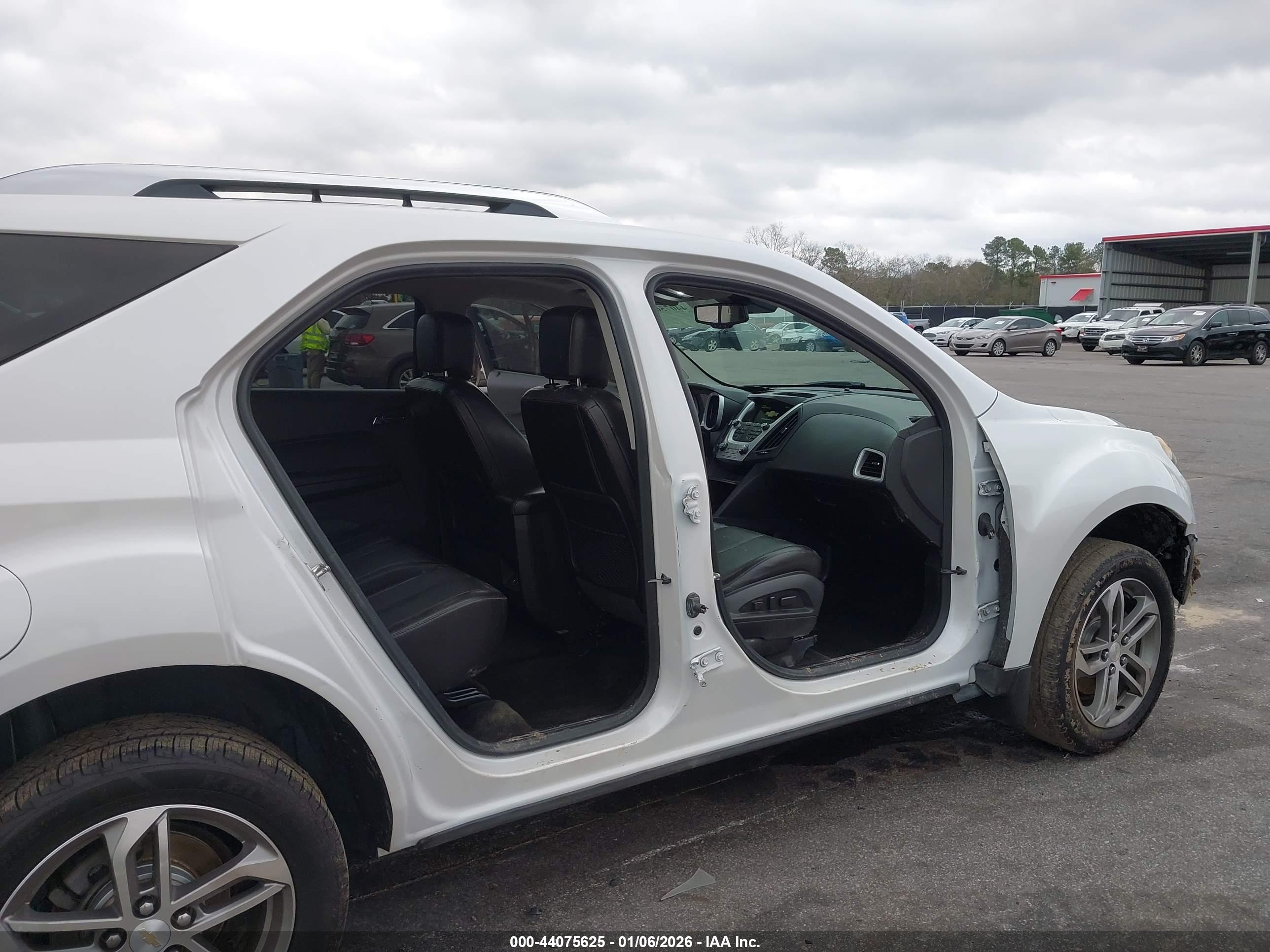 CHEVROLET EQUINOX image 6