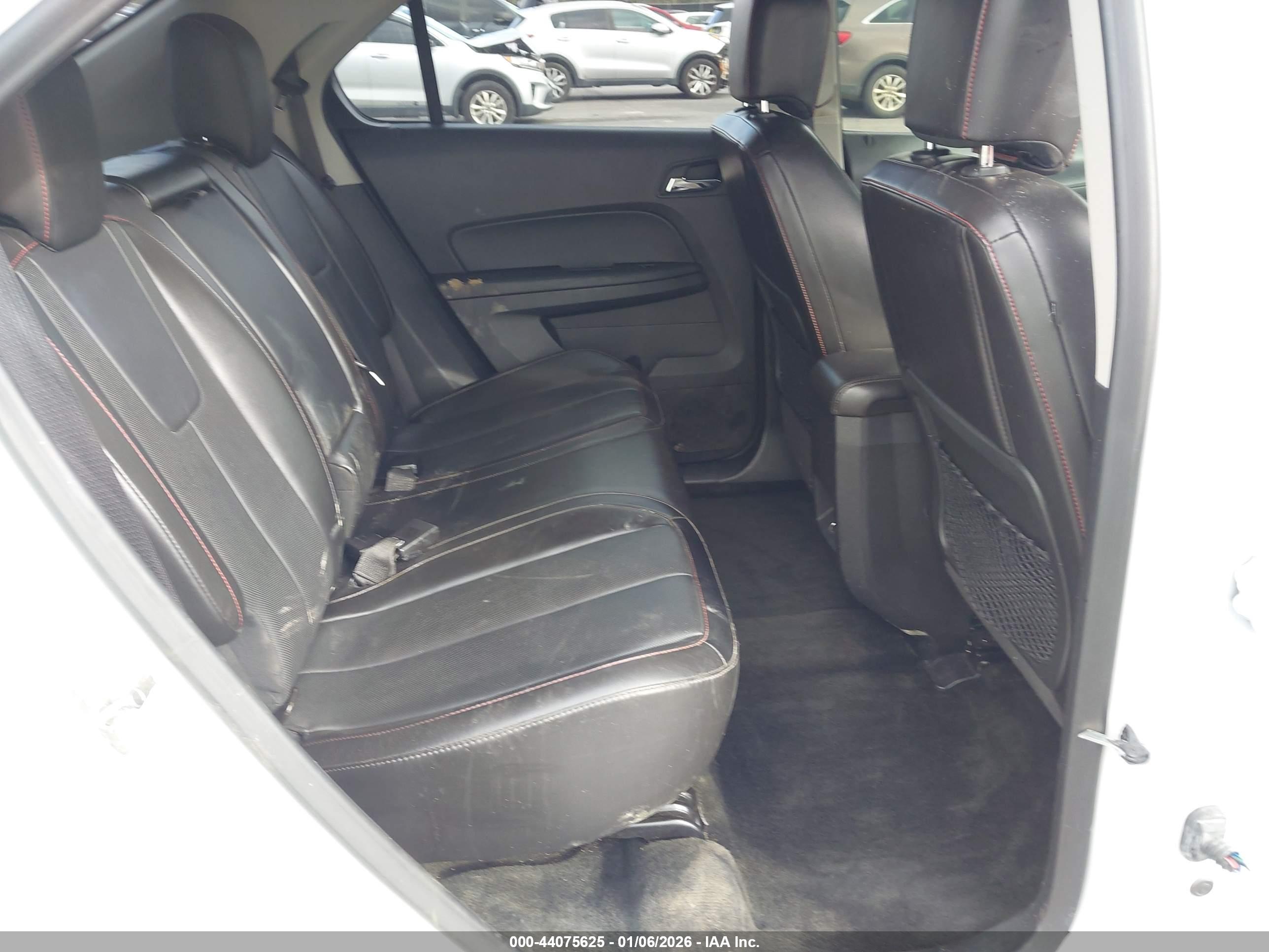 CHEVROLET EQUINOX image 8