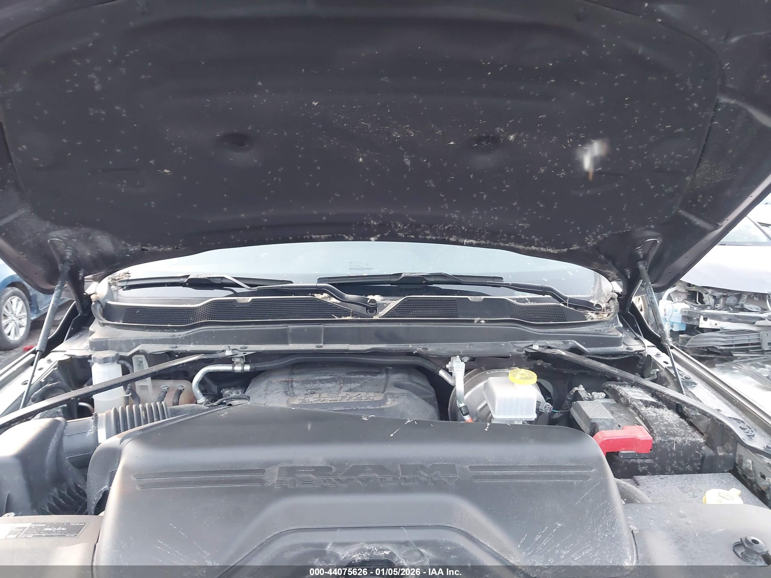 RAM 2500 image 10
